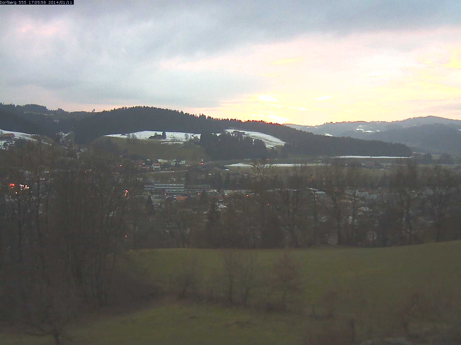 Webcam-Bild: Aussicht vom Dorfberg in Langnau 20140111-170600