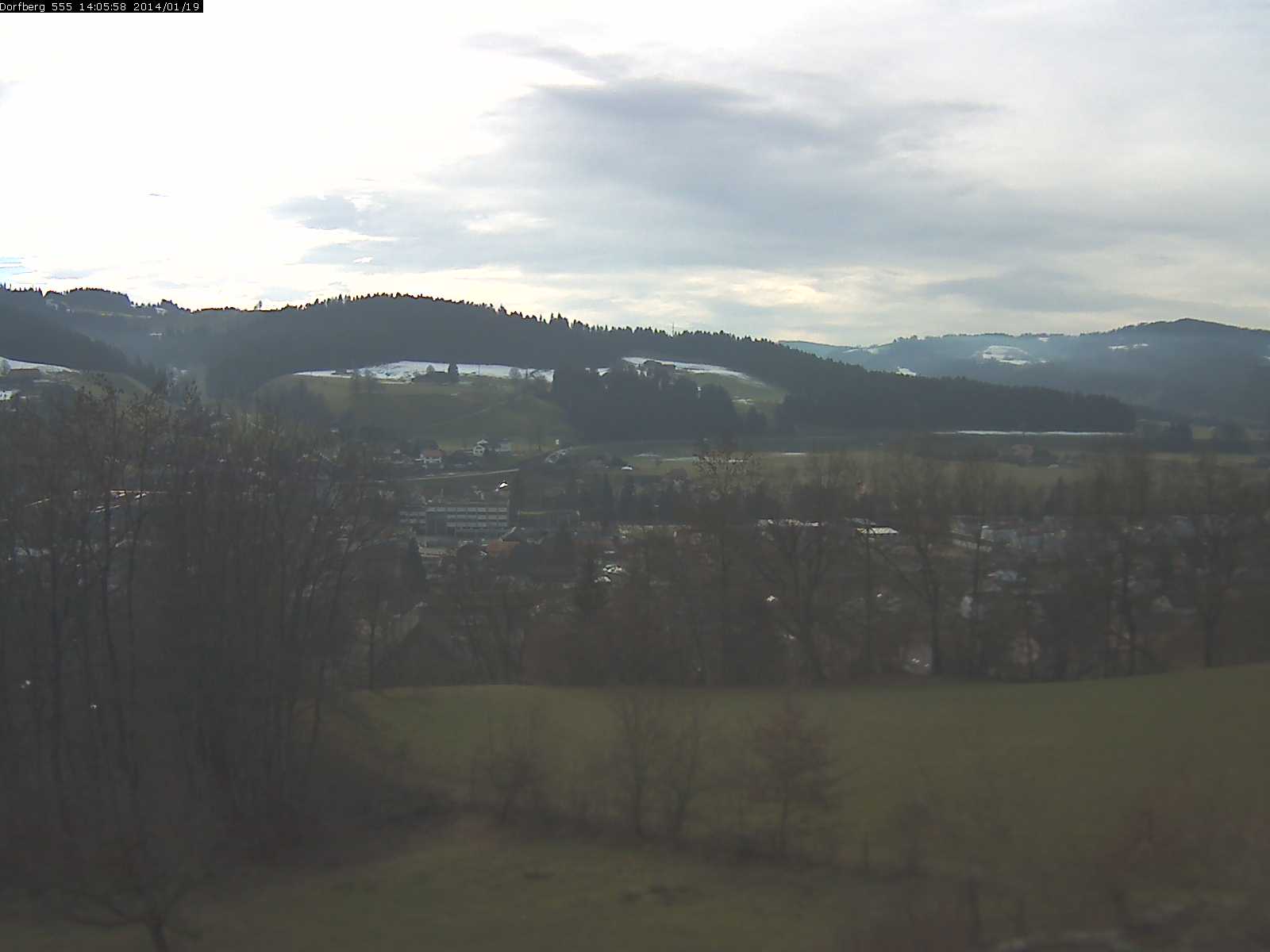 Webcam-Bild: Aussicht vom Dorfberg in Langnau 20140119-140600