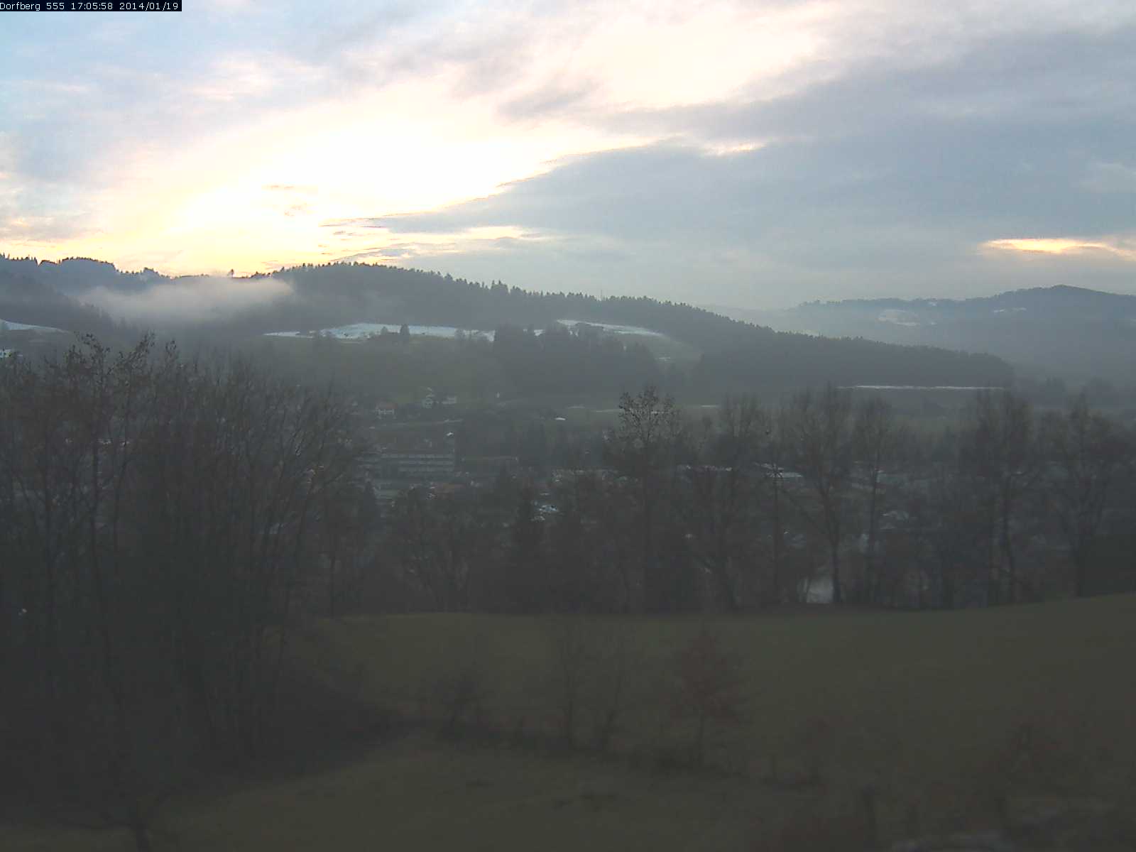 Webcam-Bild: Aussicht vom Dorfberg in Langnau 20140119-170600