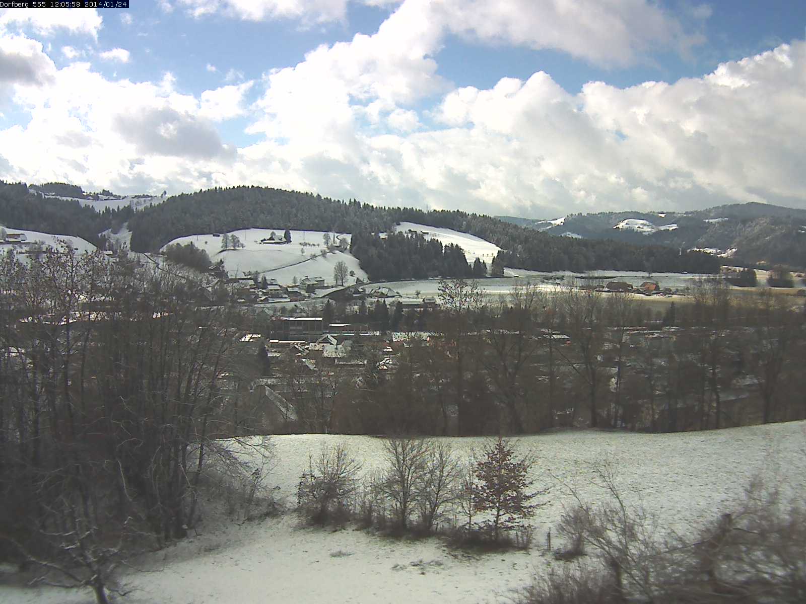 Webcam-Bild: Aussicht vom Dorfberg in Langnau 20140124-120600