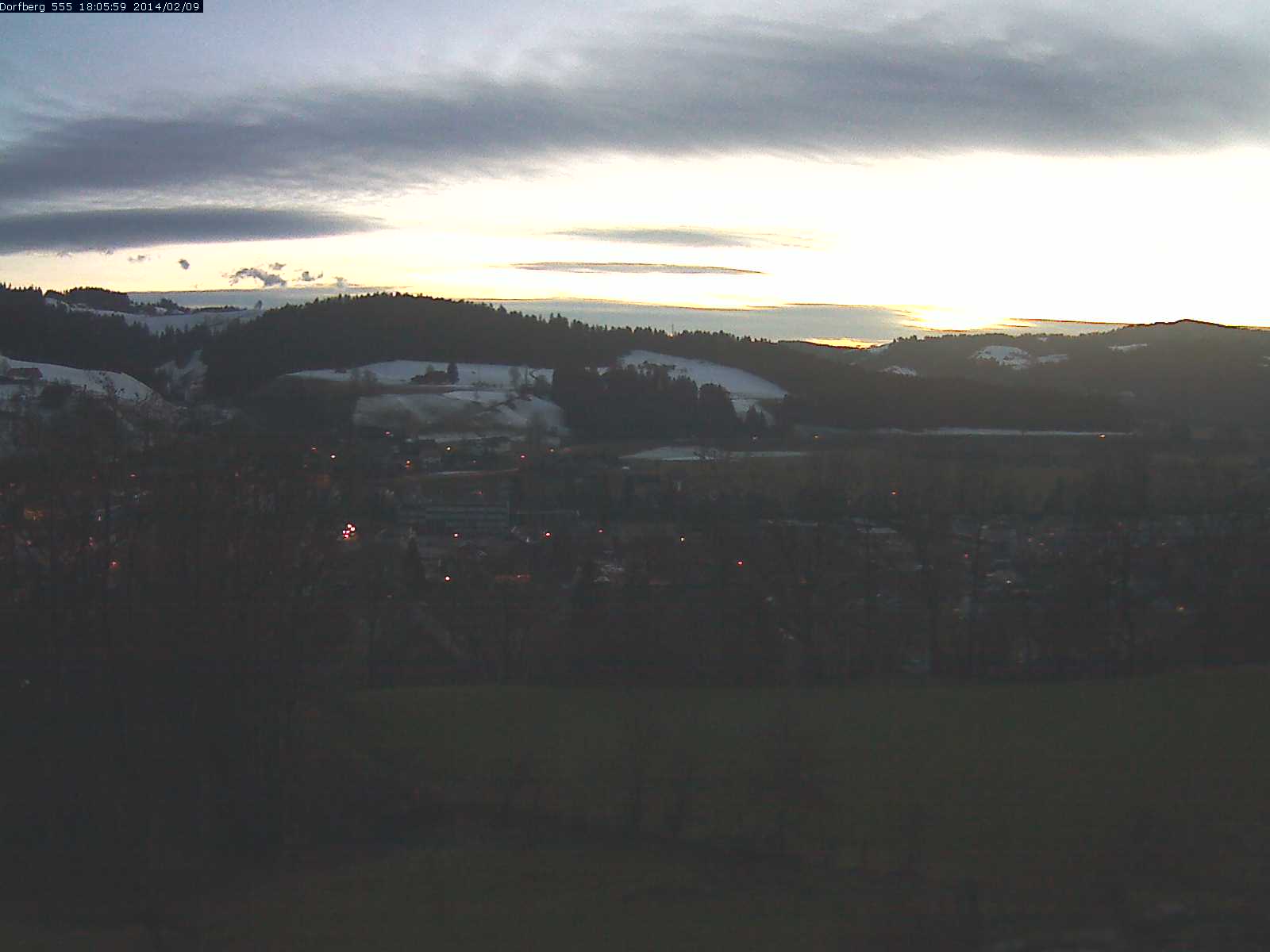 Webcam-Bild: Aussicht vom Dorfberg in Langnau 20140209-180600