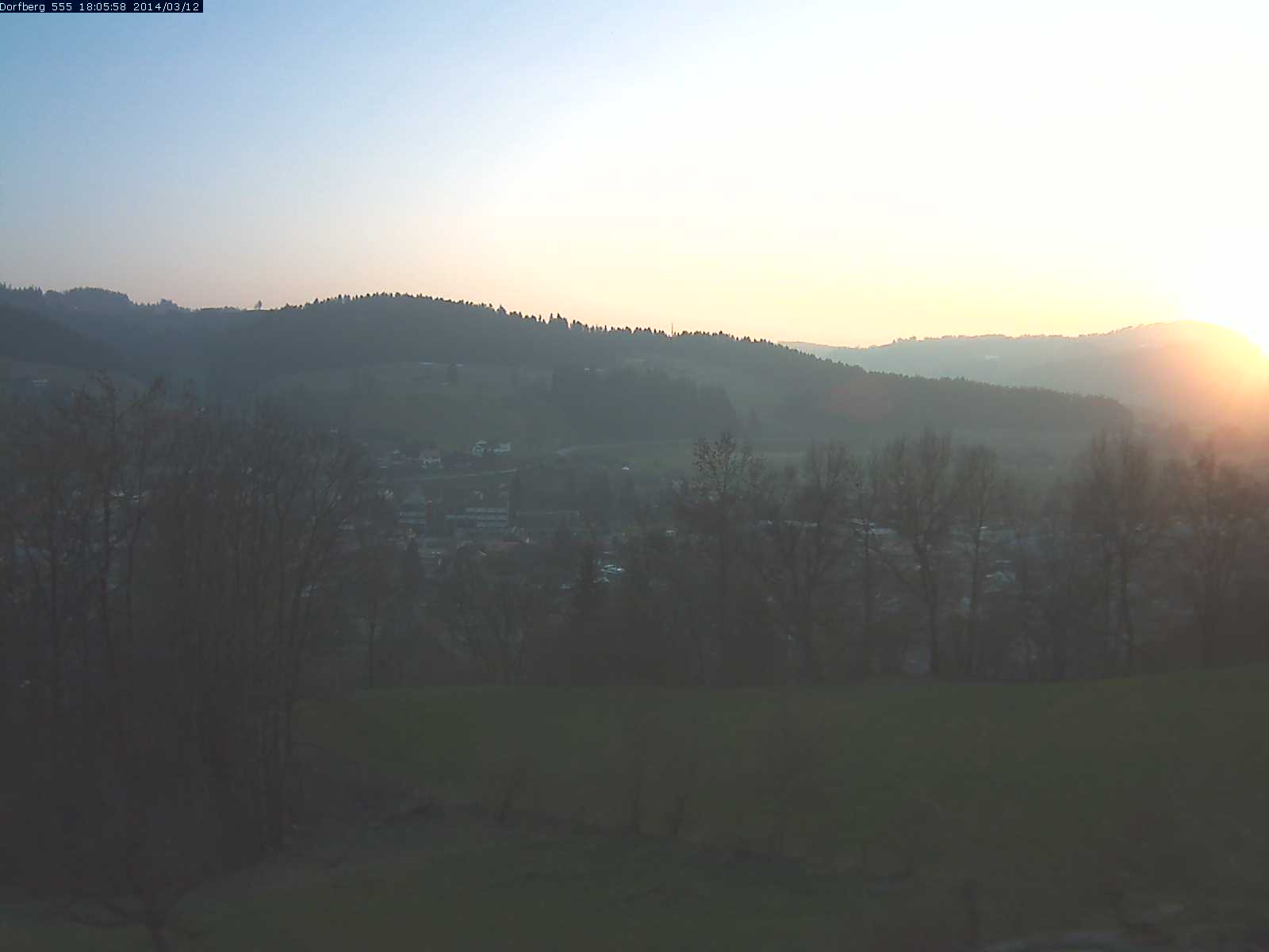 Webcam-Bild: Aussicht vom Dorfberg in Langnau 20140312-180600