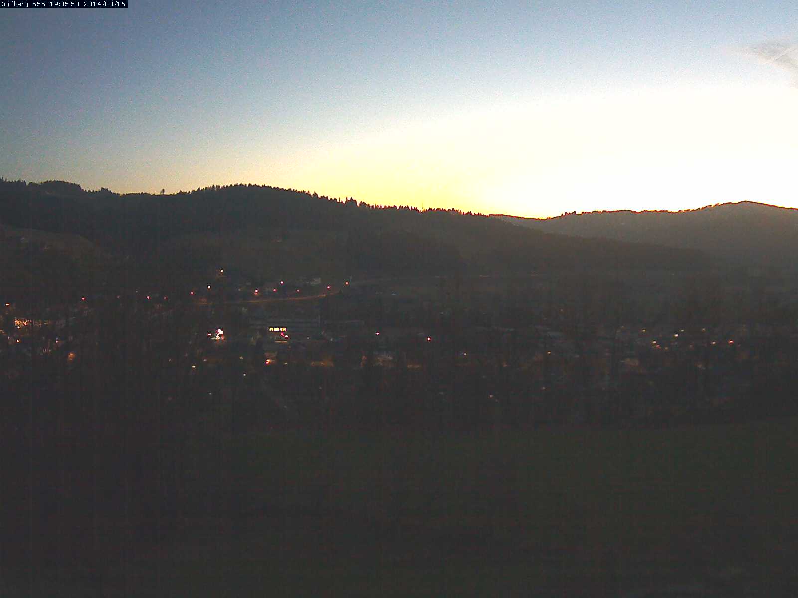 Webcam-Bild: Aussicht vom Dorfberg in Langnau 20140316-190600