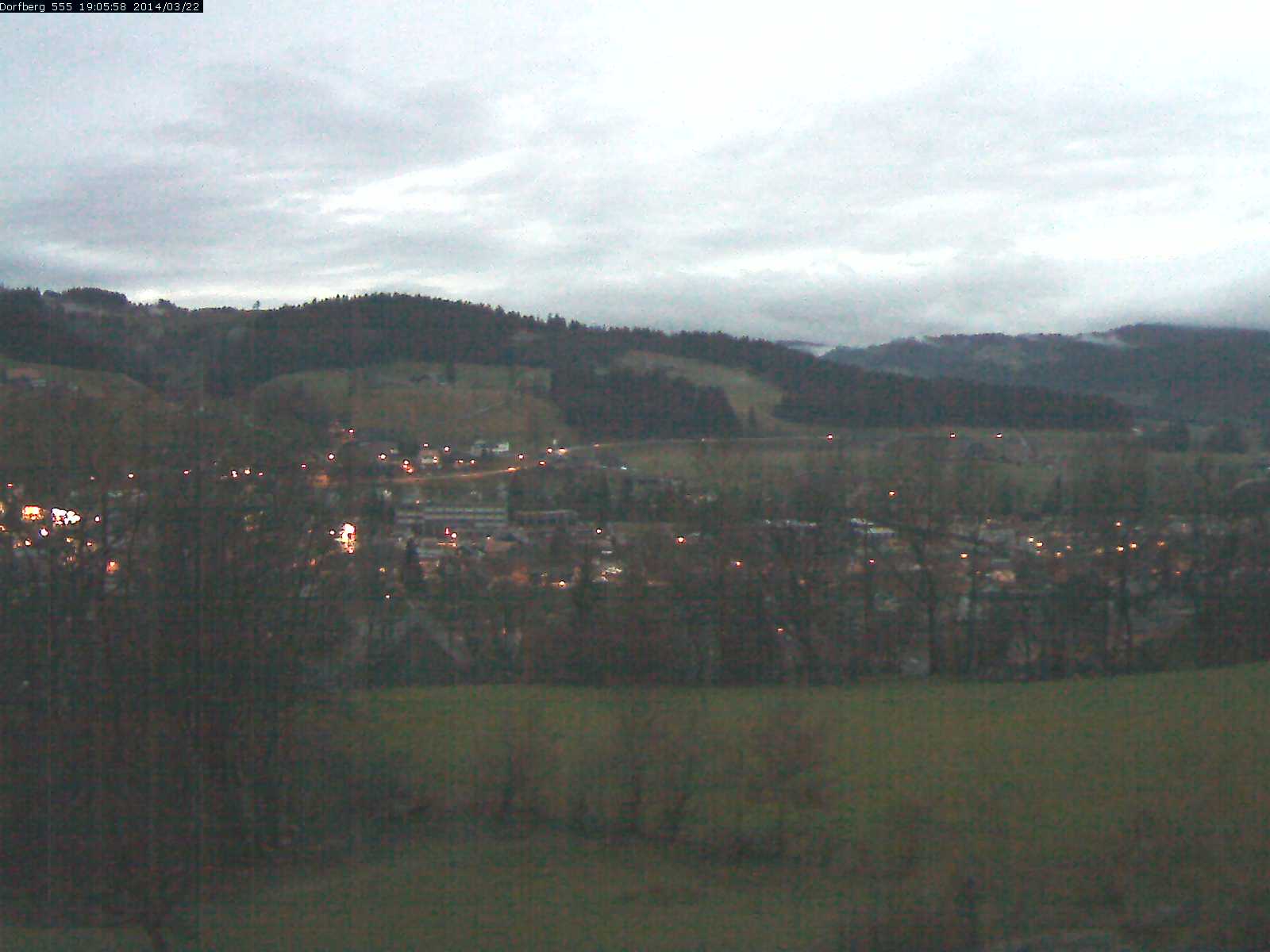 Webcam-Bild: Aussicht vom Dorfberg in Langnau 20140322-190600