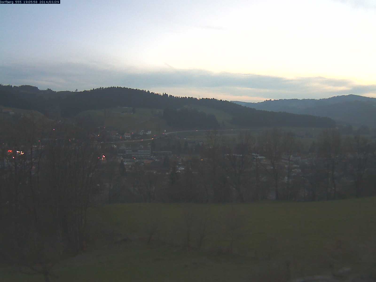 Webcam-Bild: Aussicht vom Dorfberg in Langnau 20140329-190600