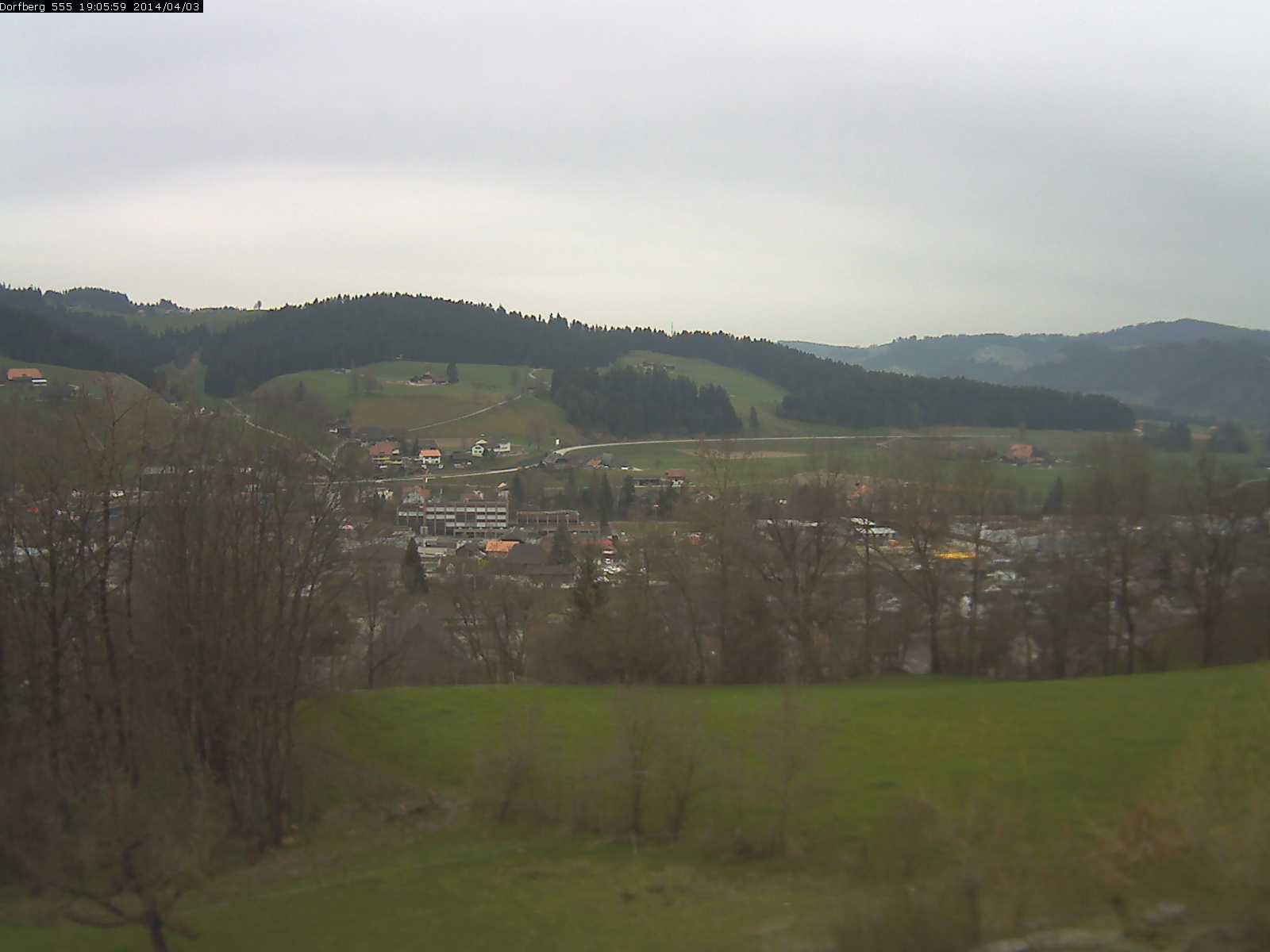 Webcam-Bild: Aussicht vom Dorfberg in Langnau 20140403-190600