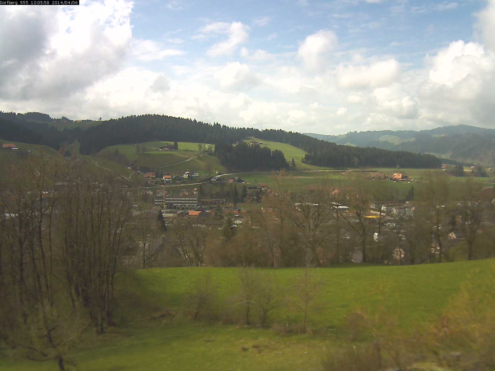 Webcam-Bild: Aussicht vom Dorfberg in Langnau 20140406-120600