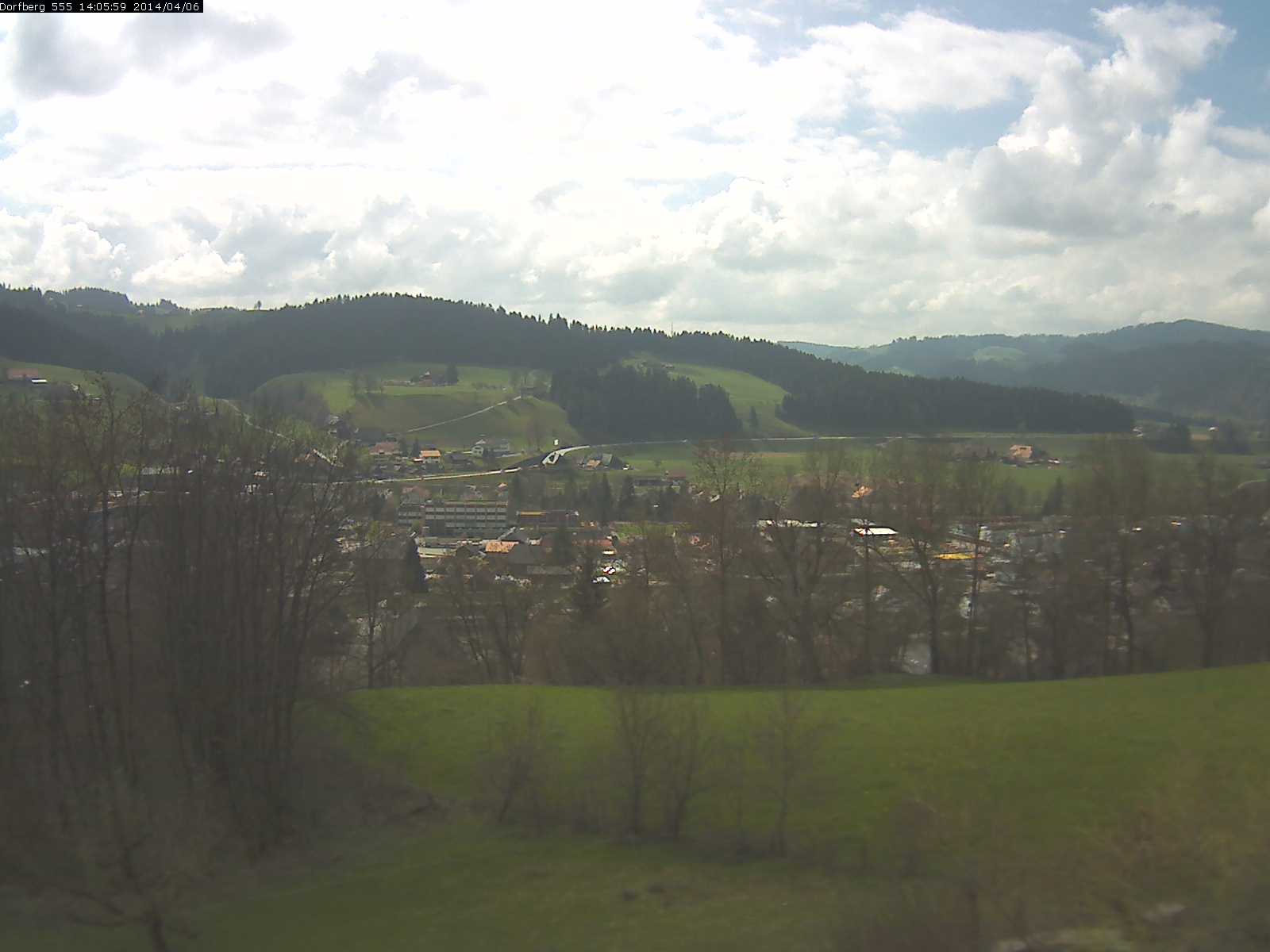 Webcam-Bild: Aussicht vom Dorfberg in Langnau 20140406-140600