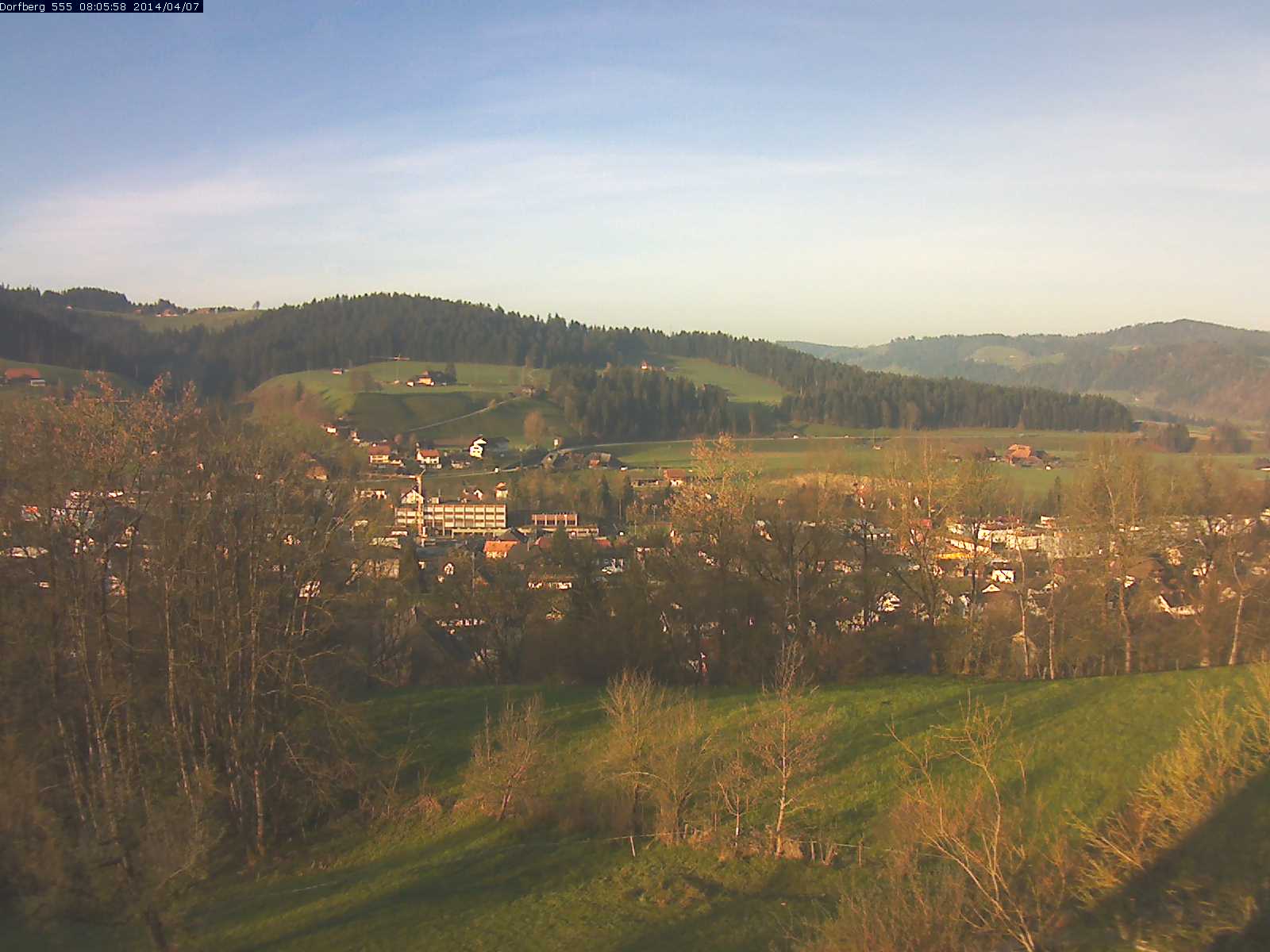 Webcam-Bild: Aussicht vom Dorfberg in Langnau 20140407-080600
