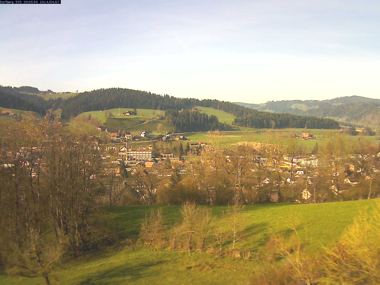 Webcam-Bild: Aussicht vom Dorfberg in Langnau 20140407-090600