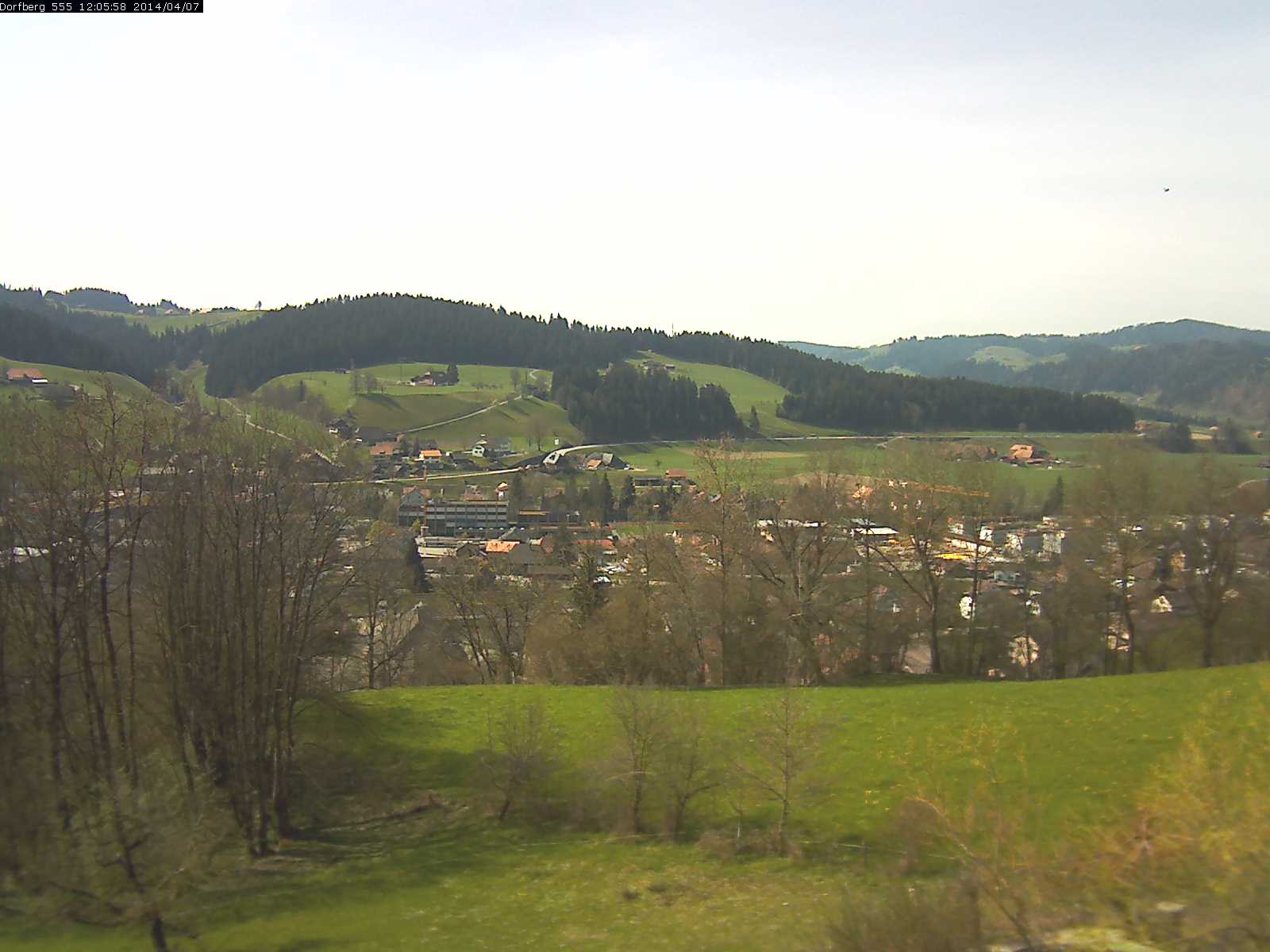 Webcam-Bild: Aussicht vom Dorfberg in Langnau 20140407-120600