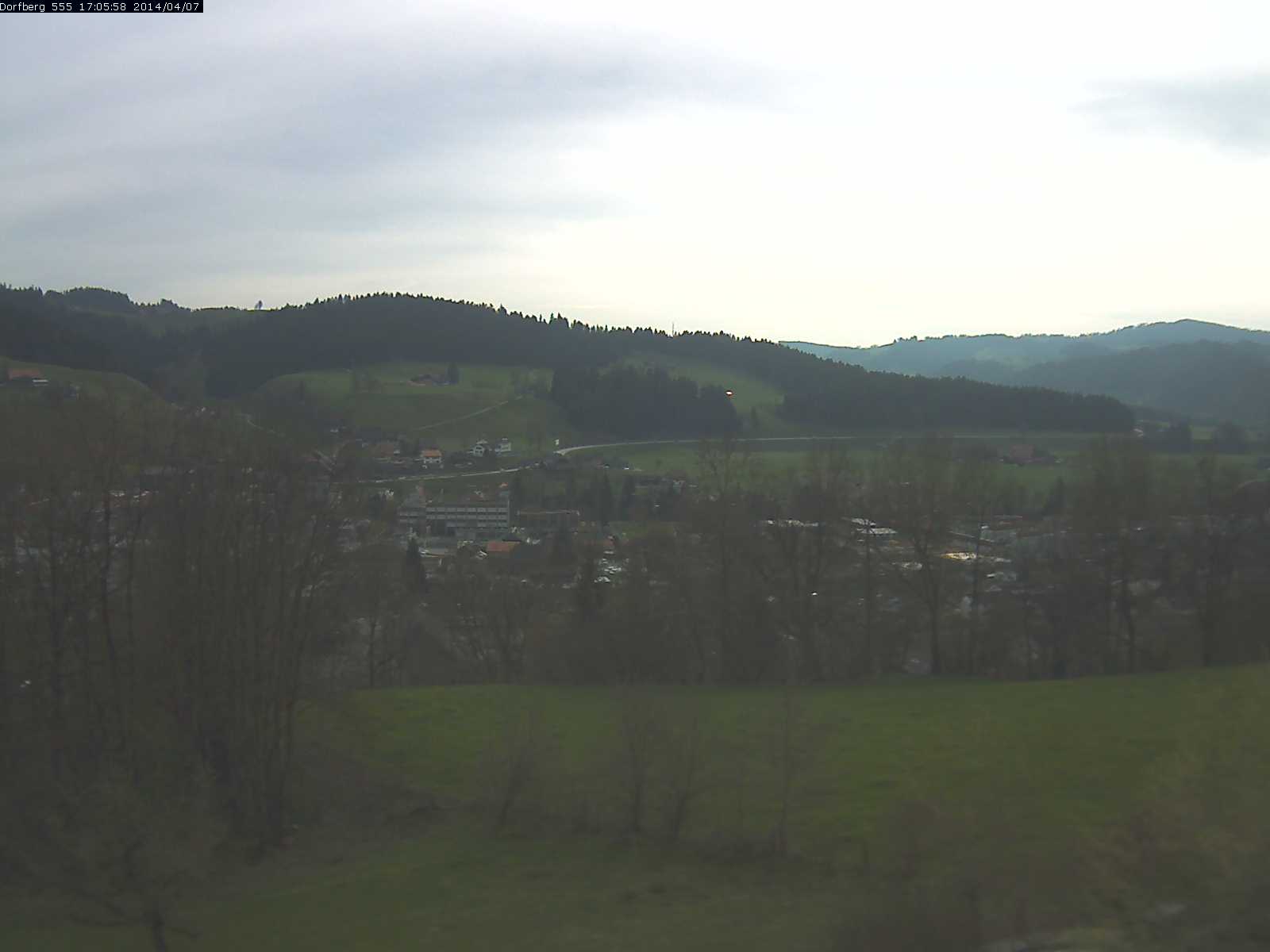 Webcam-Bild: Aussicht vom Dorfberg in Langnau 20140407-170600