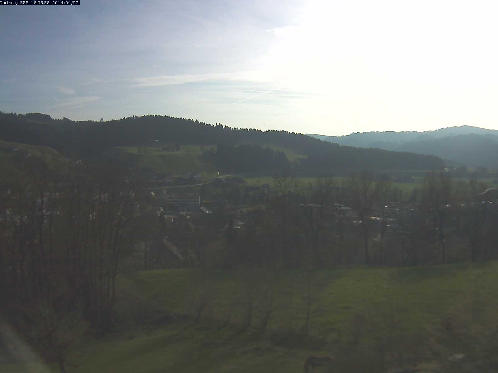 Webcam-Bild: Aussicht vom Dorfberg in Langnau 20140407-180600