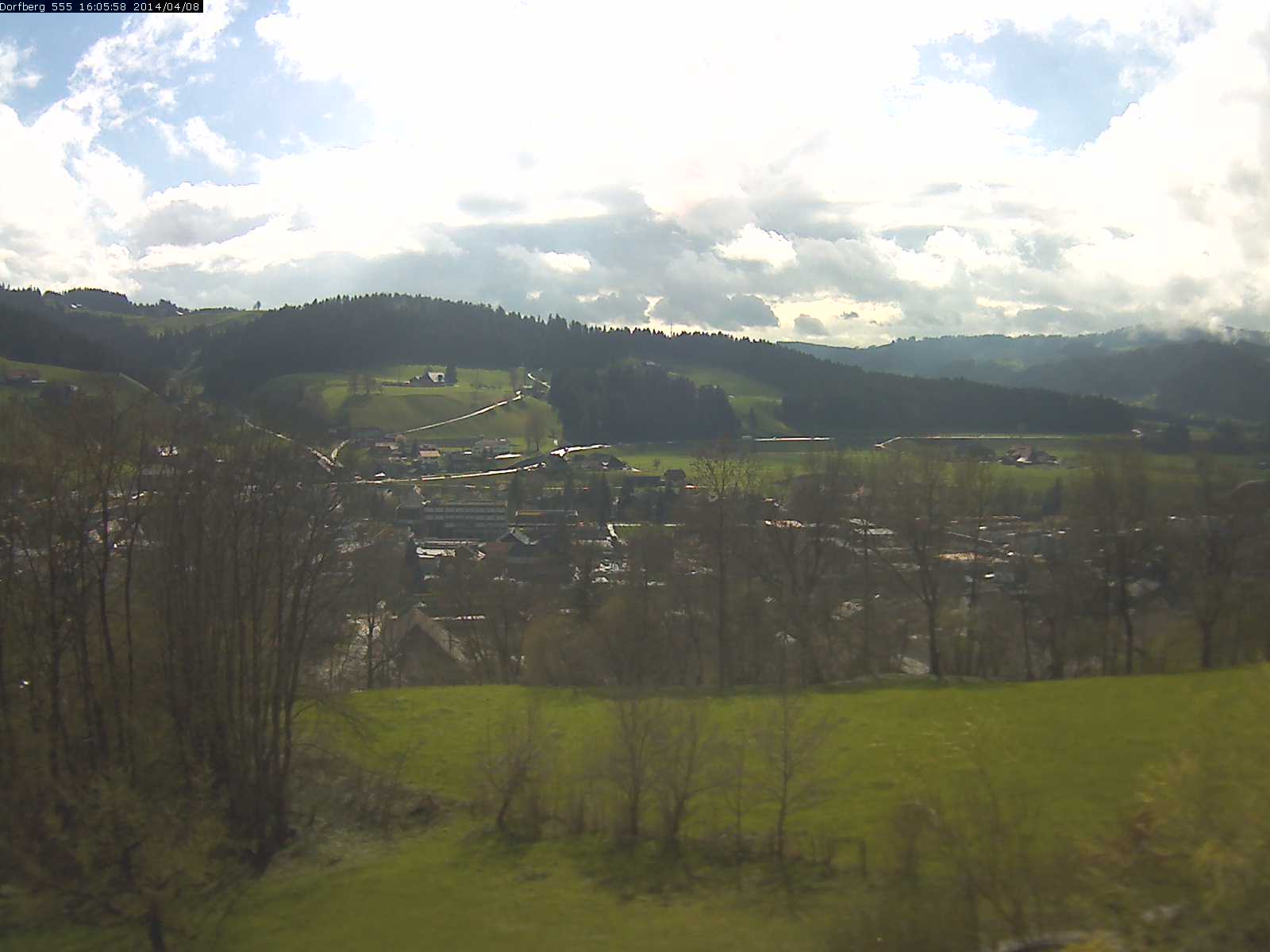Webcam-Bild: Aussicht vom Dorfberg in Langnau 20140408-160600