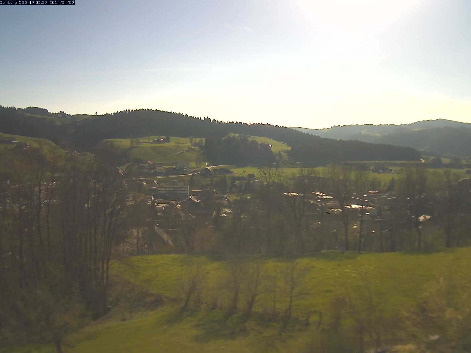 Webcam-Bild: Aussicht vom Dorfberg in Langnau 20140409-170600
