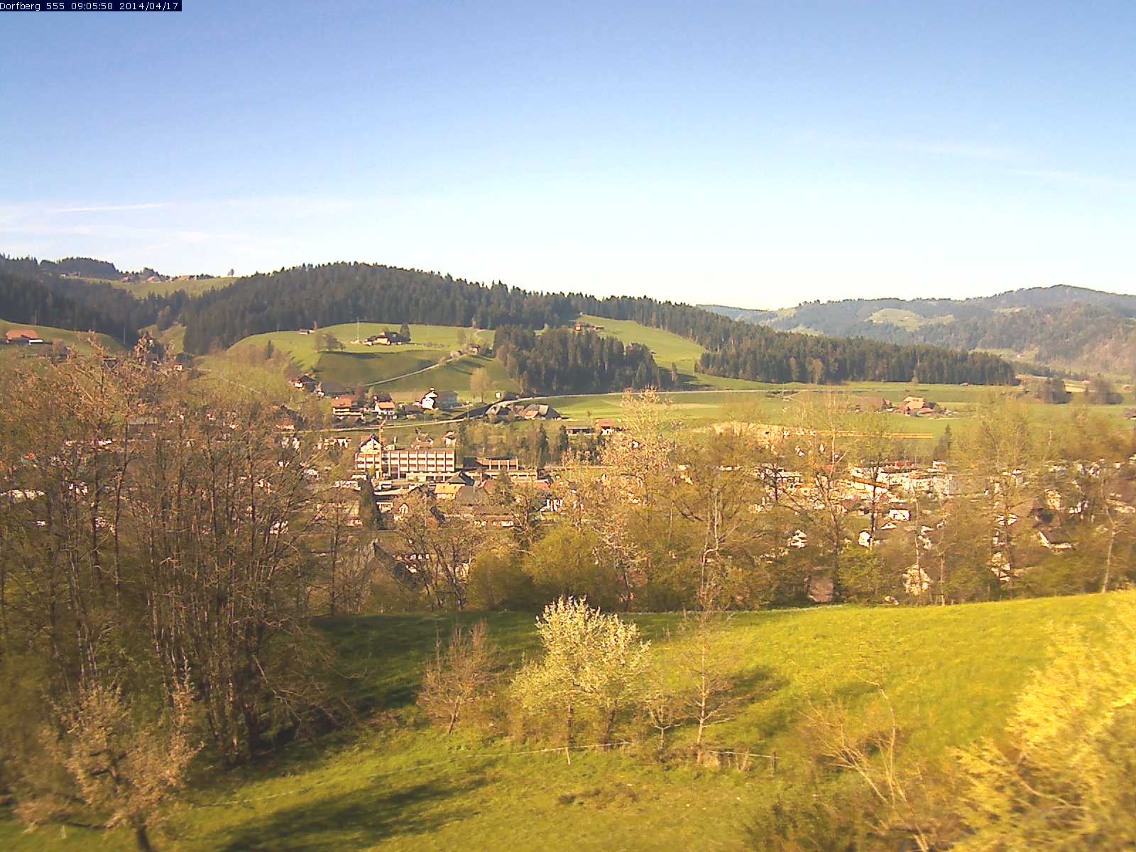 Webcam-Bild: Aussicht vom Dorfberg in Langnau 20140417-090600