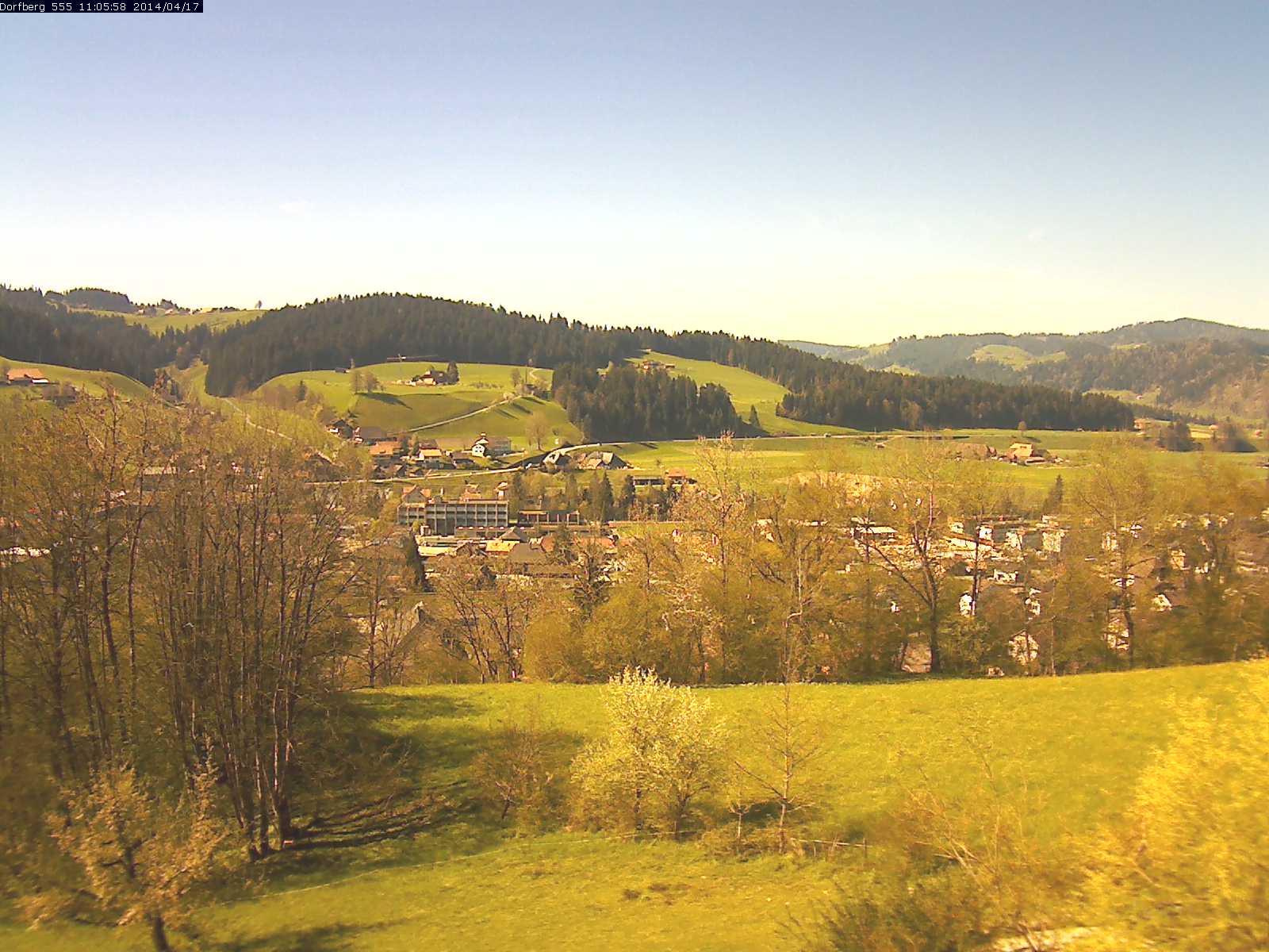 Webcam-Bild: Aussicht vom Dorfberg in Langnau 20140417-110600