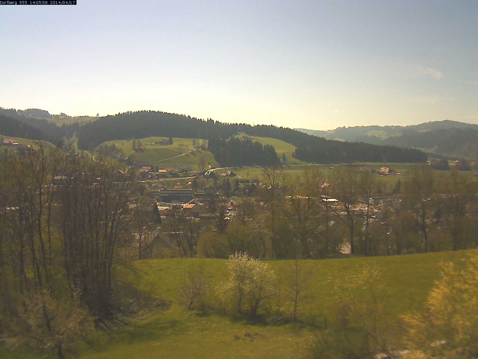 Webcam-Bild: Aussicht vom Dorfberg in Langnau 20140417-140600