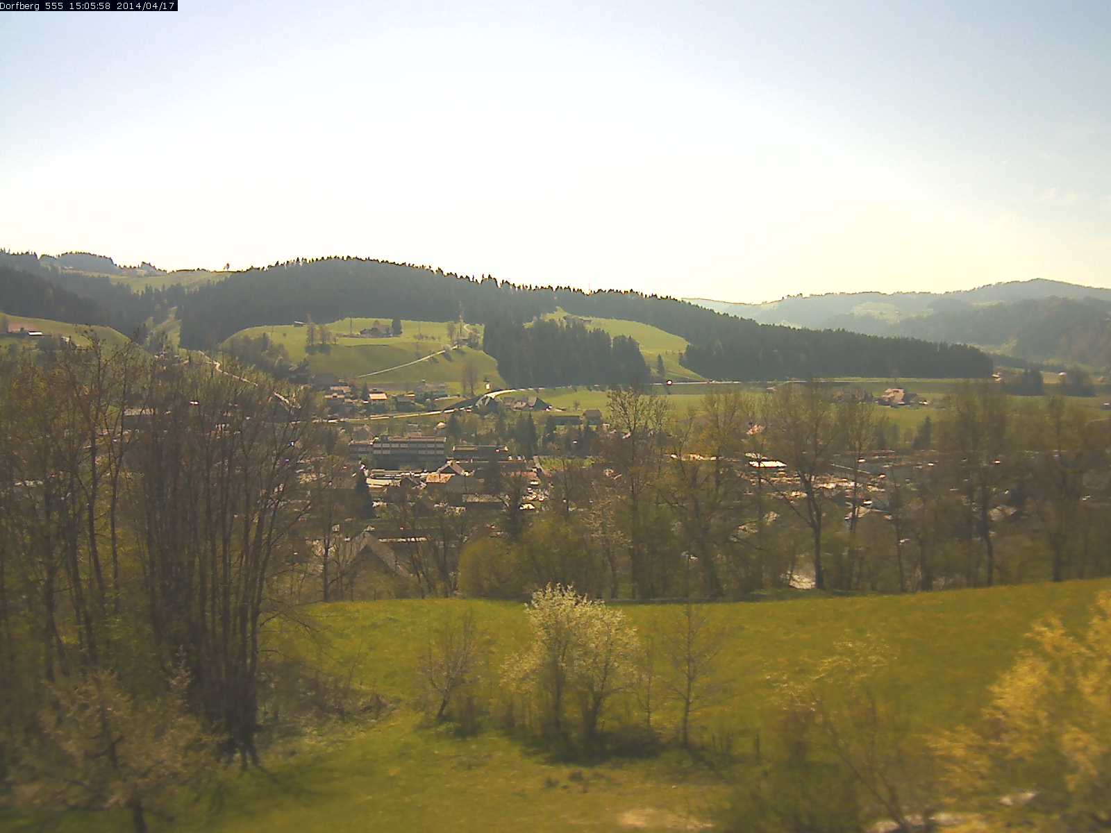 Webcam-Bild: Aussicht vom Dorfberg in Langnau 20140417-150600