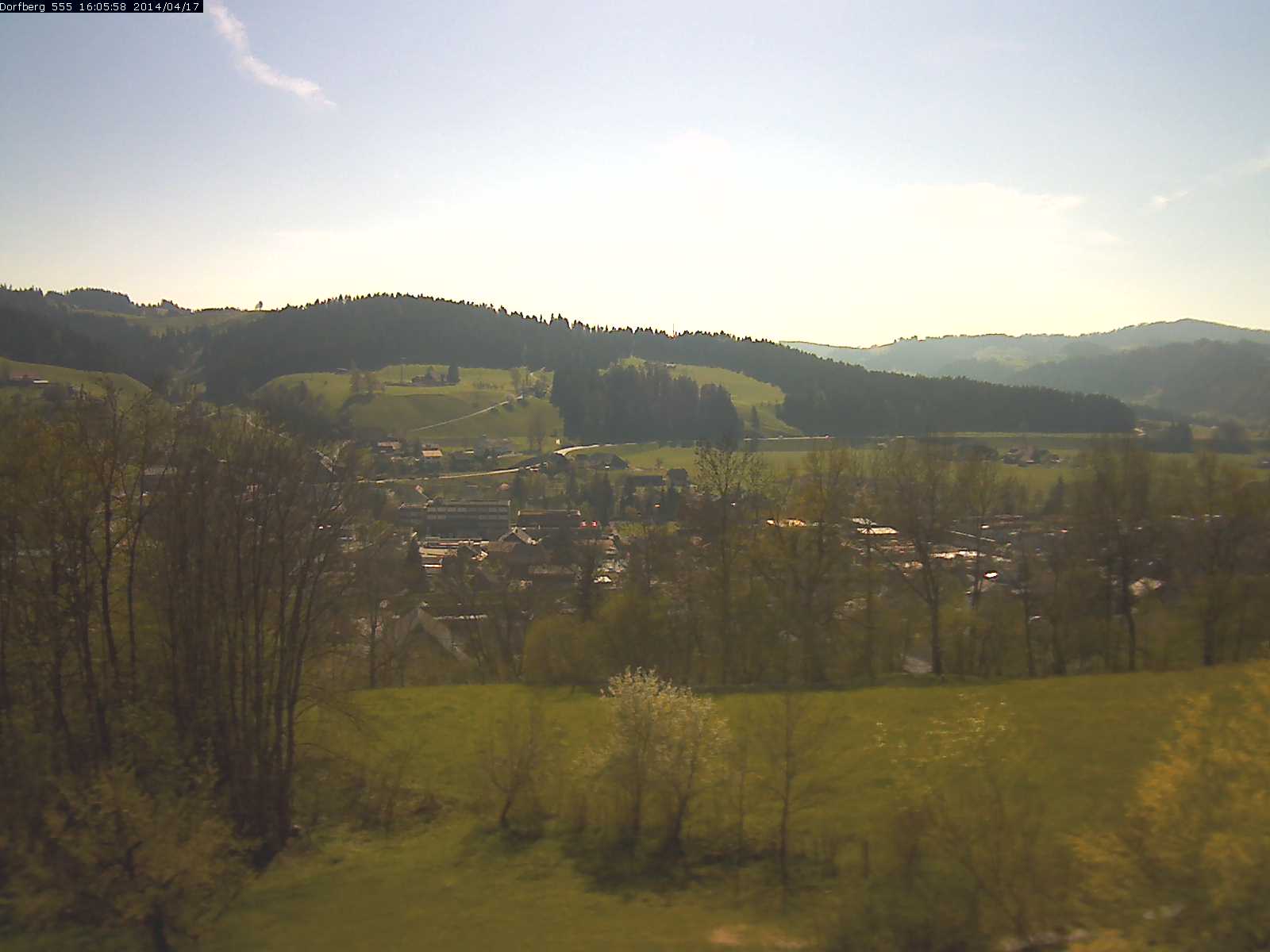Webcam-Bild: Aussicht vom Dorfberg in Langnau 20140417-160600