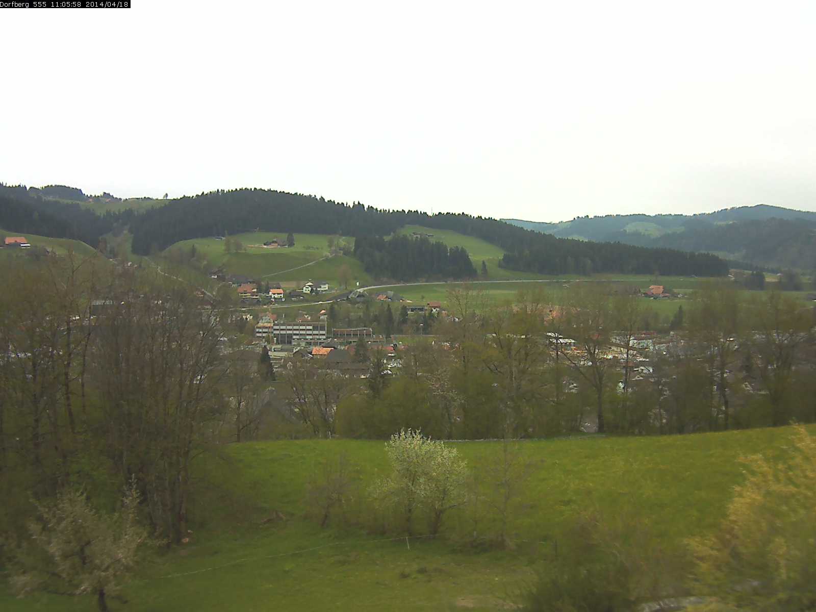 Webcam-Bild: Aussicht vom Dorfberg in Langnau 20140418-110600