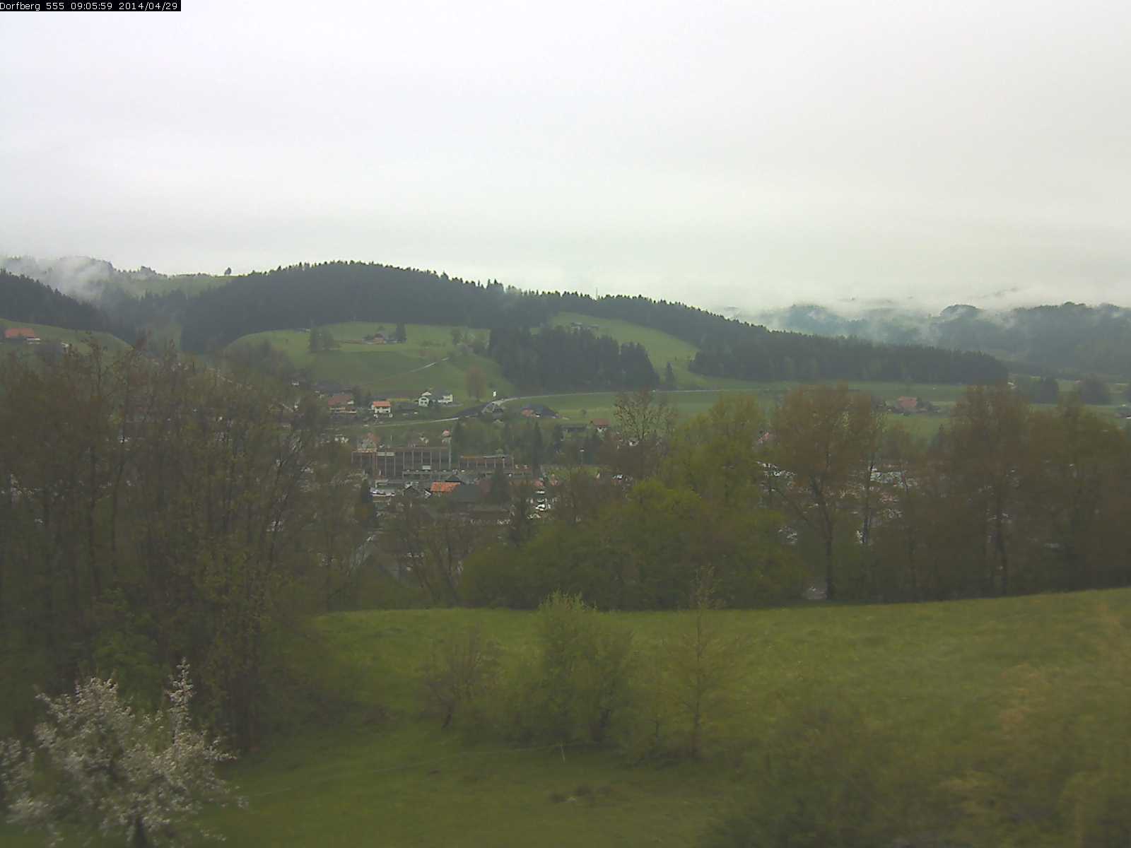 Webcam-Bild: Aussicht vom Dorfberg in Langnau 20140429-090600