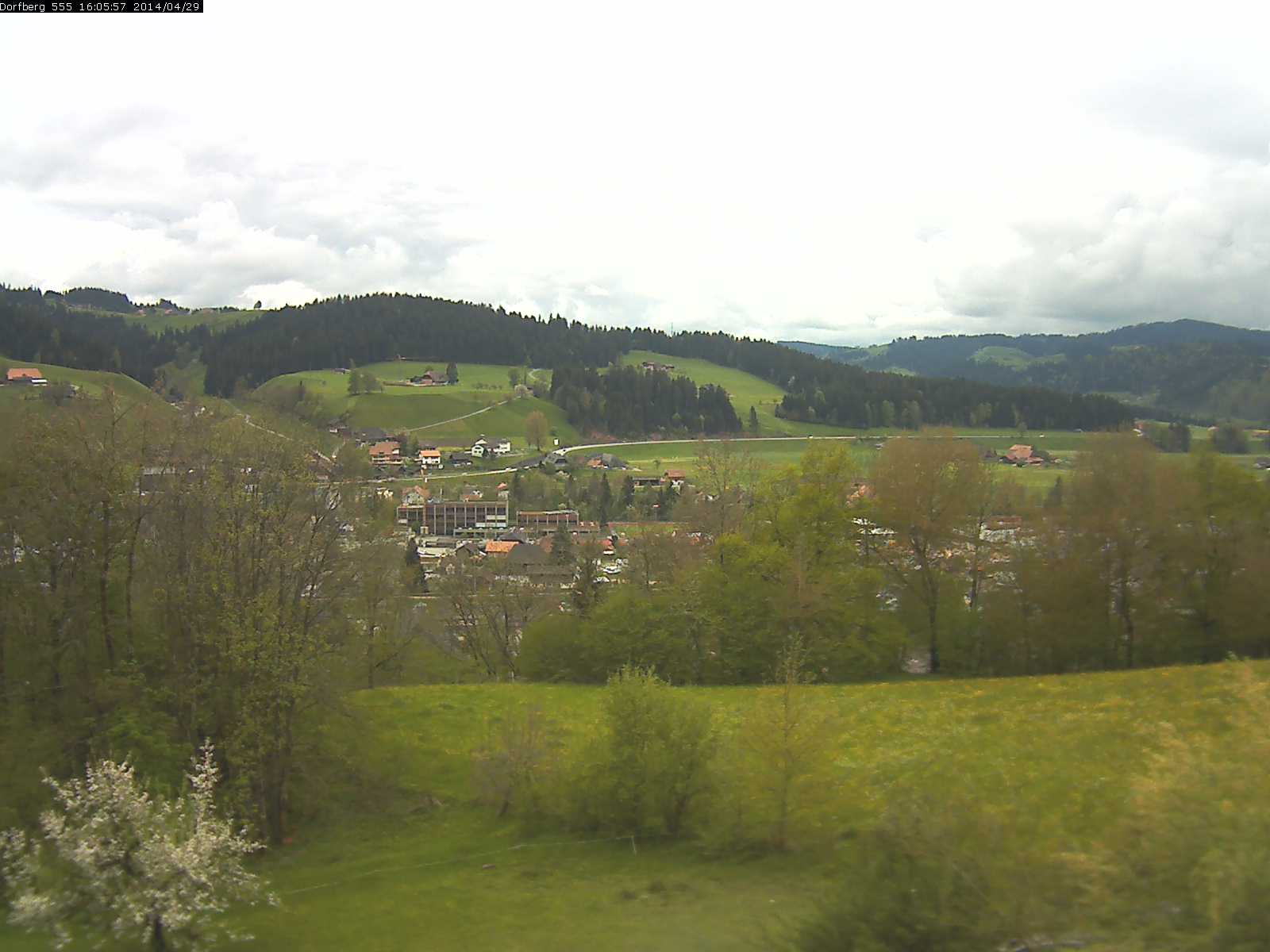 Webcam-Bild: Aussicht vom Dorfberg in Langnau 20140429-160600