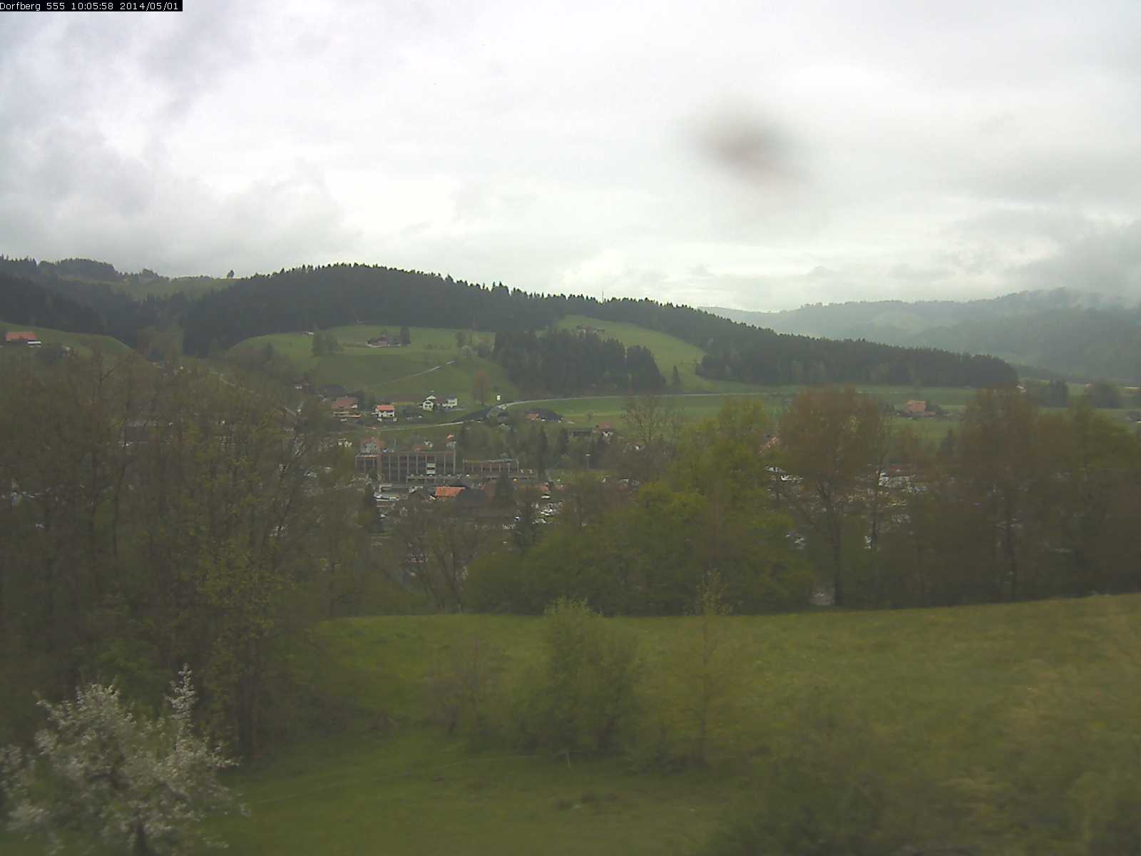 Webcam-Bild: Aussicht vom Dorfberg in Langnau 20140501-100600