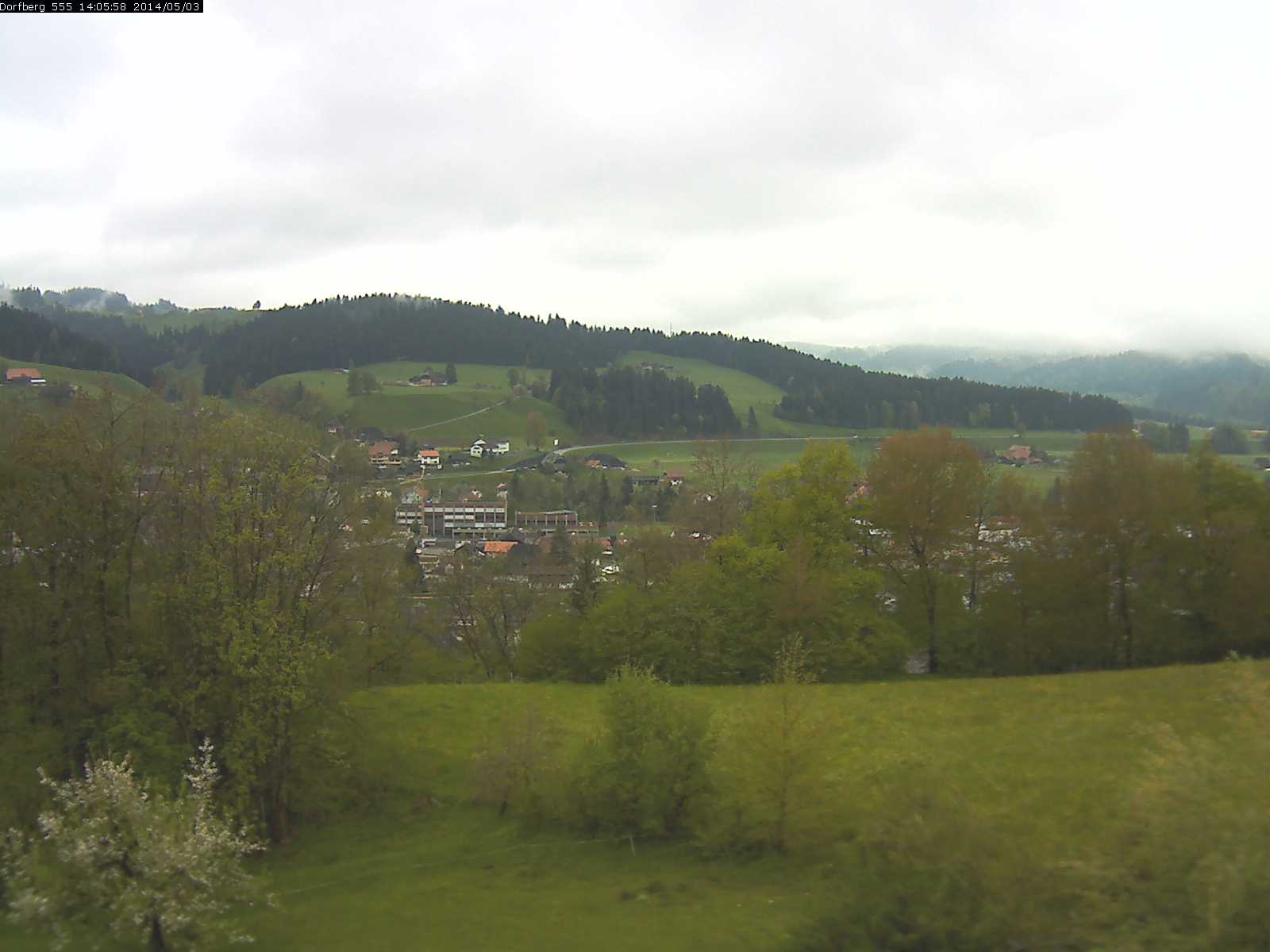 Webcam-Bild: Aussicht vom Dorfberg in Langnau 20140503-140600