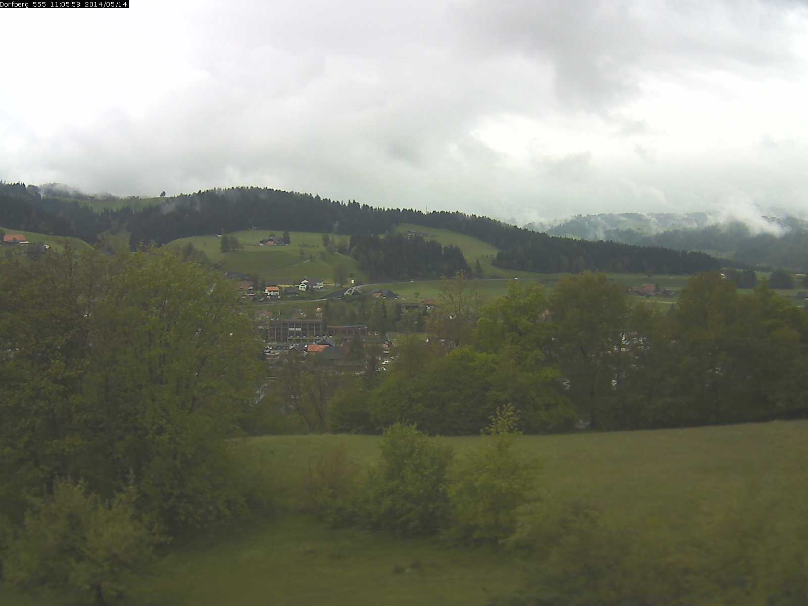 Webcam-Bild: Aussicht vom Dorfberg in Langnau 20140514-110600