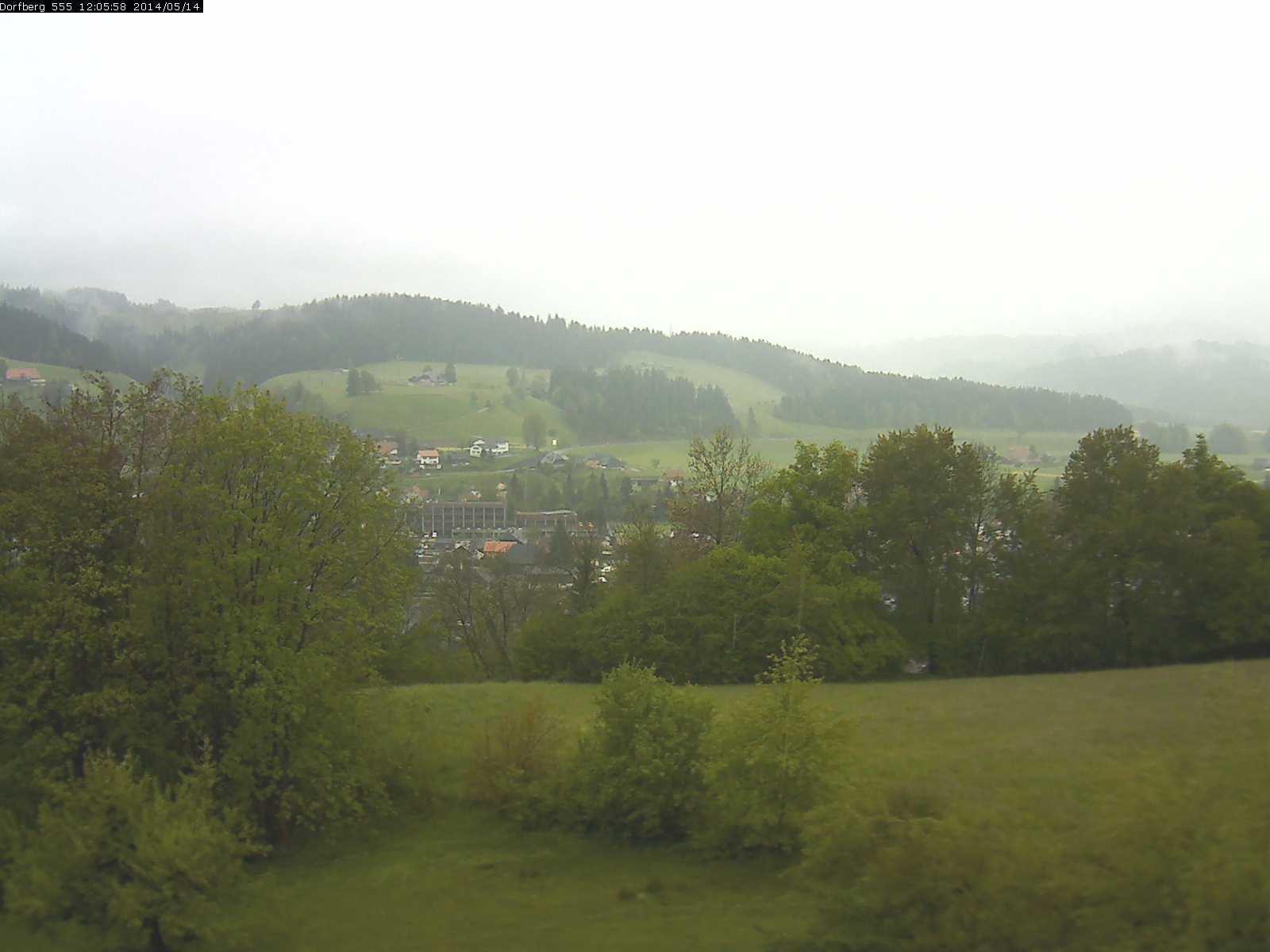 Webcam-Bild: Aussicht vom Dorfberg in Langnau 20140514-120600