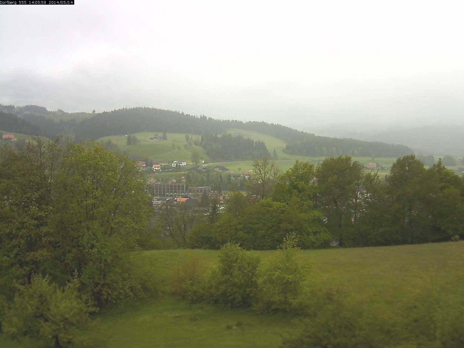 Webcam-Bild: Aussicht vom Dorfberg in Langnau 20140514-140600