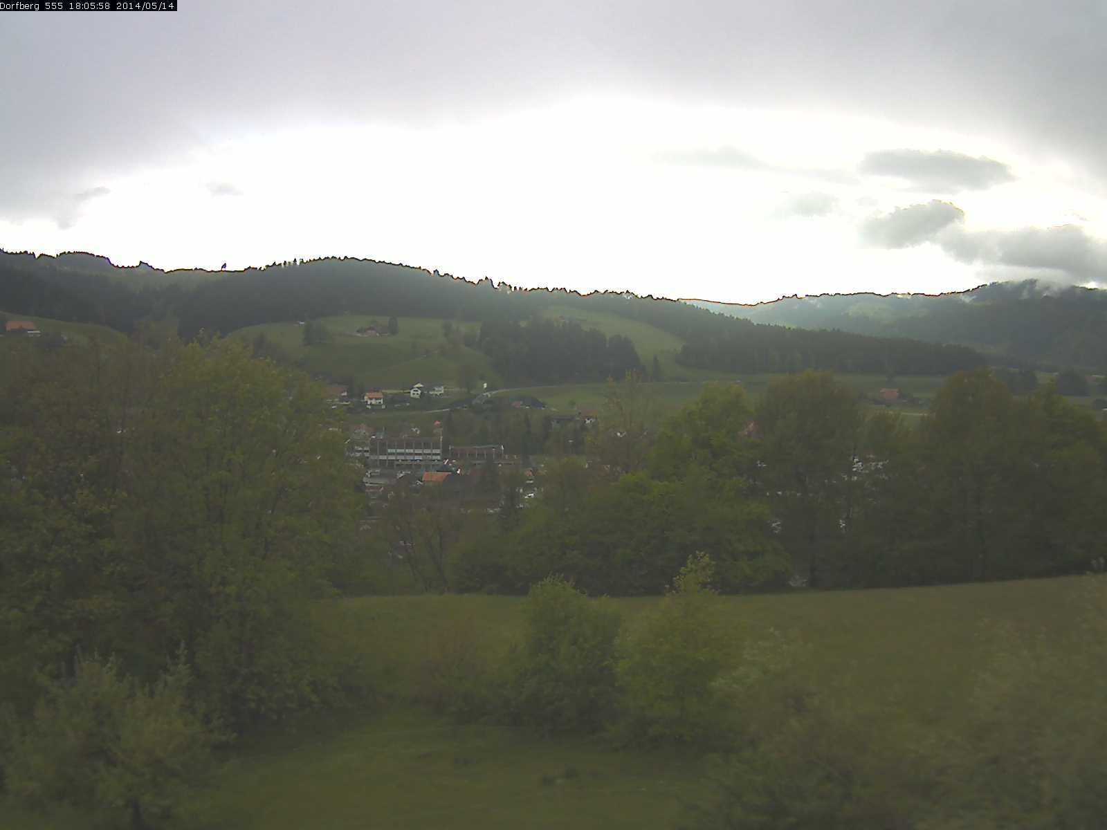 Webcam-Bild: Aussicht vom Dorfberg in Langnau 20140514-180600