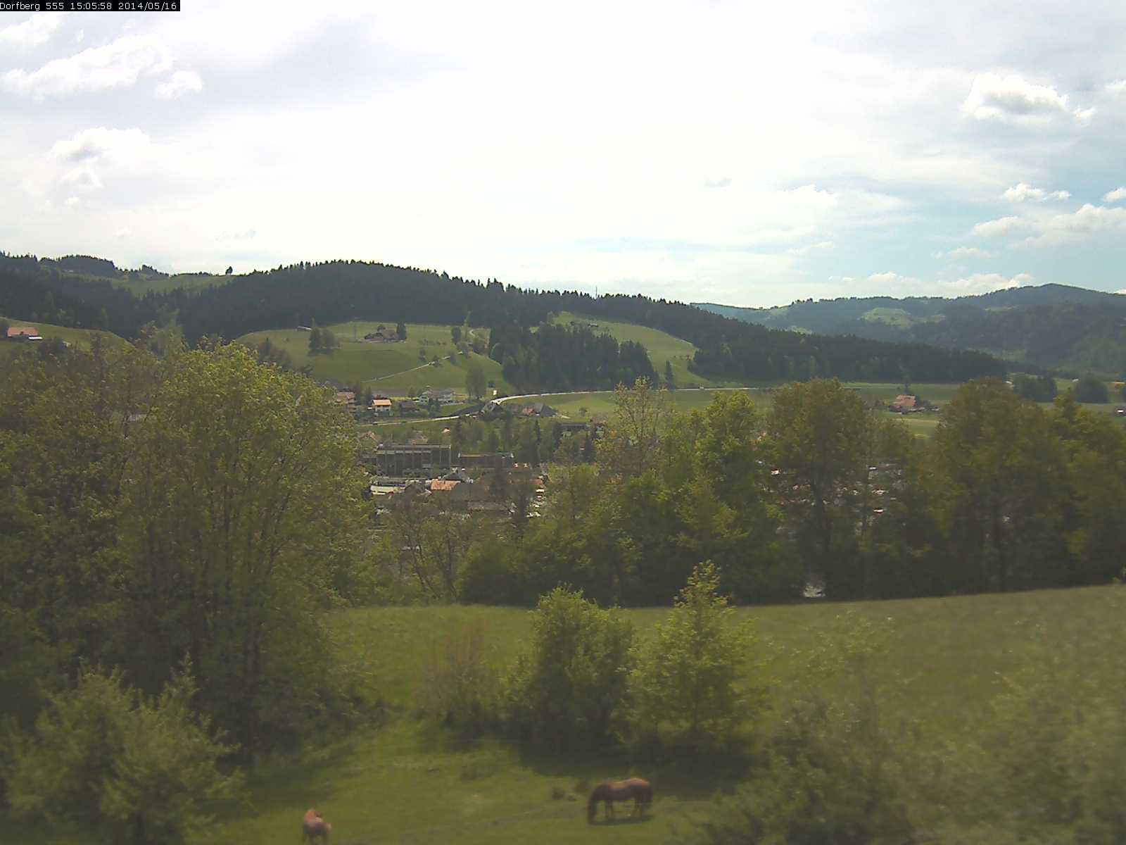 Webcam-Bild: Aussicht vom Dorfberg in Langnau 20140516-150600