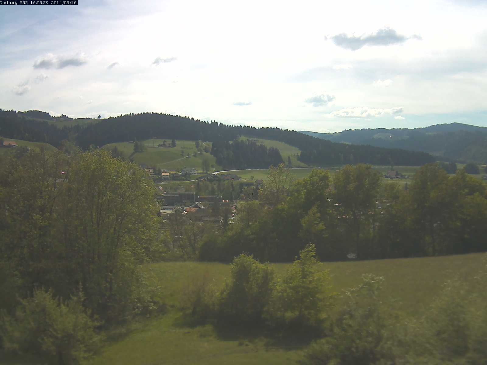 Webcam-Bild: Aussicht vom Dorfberg in Langnau 20140516-160600