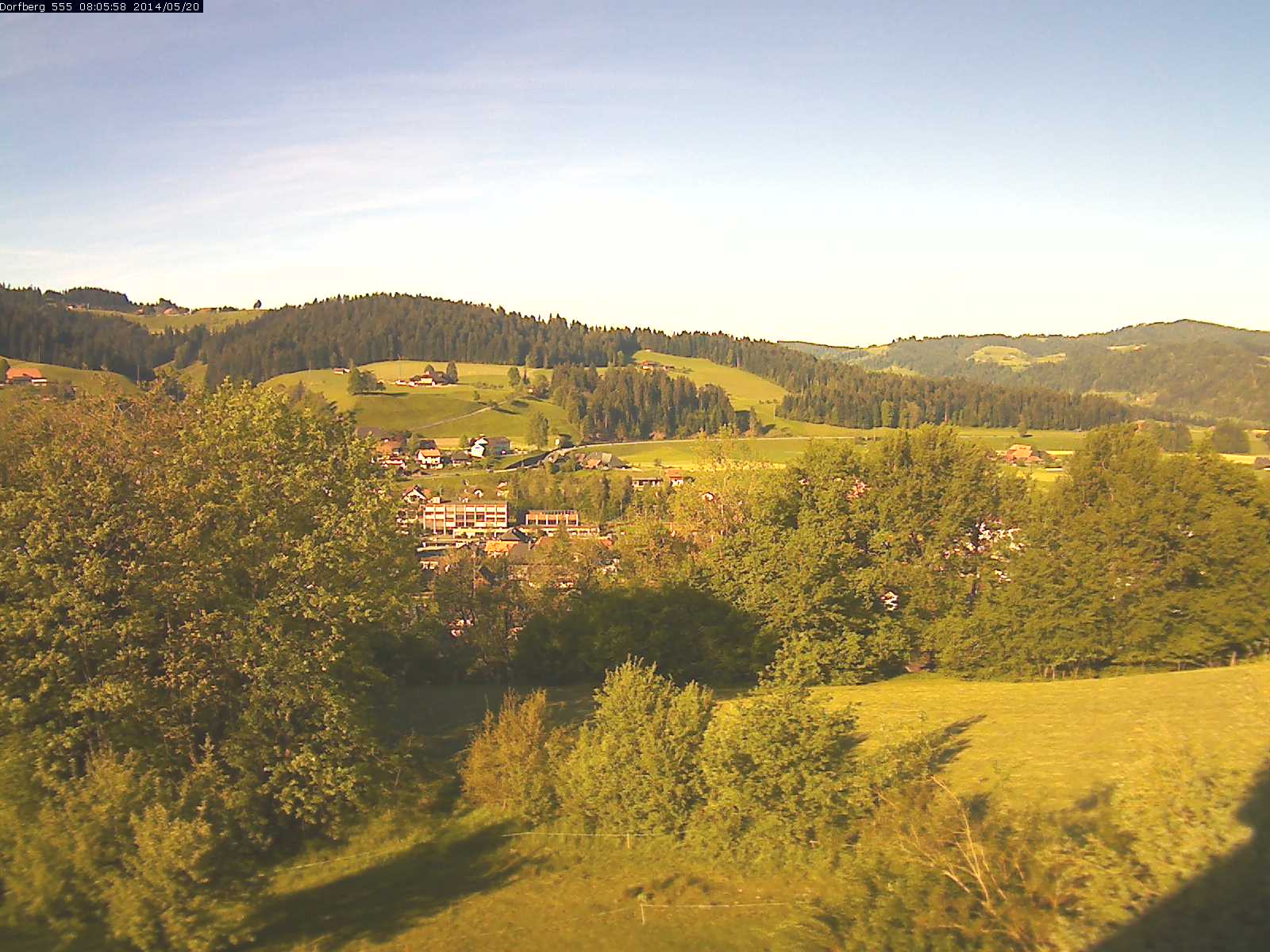 Webcam-Bild: Aussicht vom Dorfberg in Langnau 20140520-080600