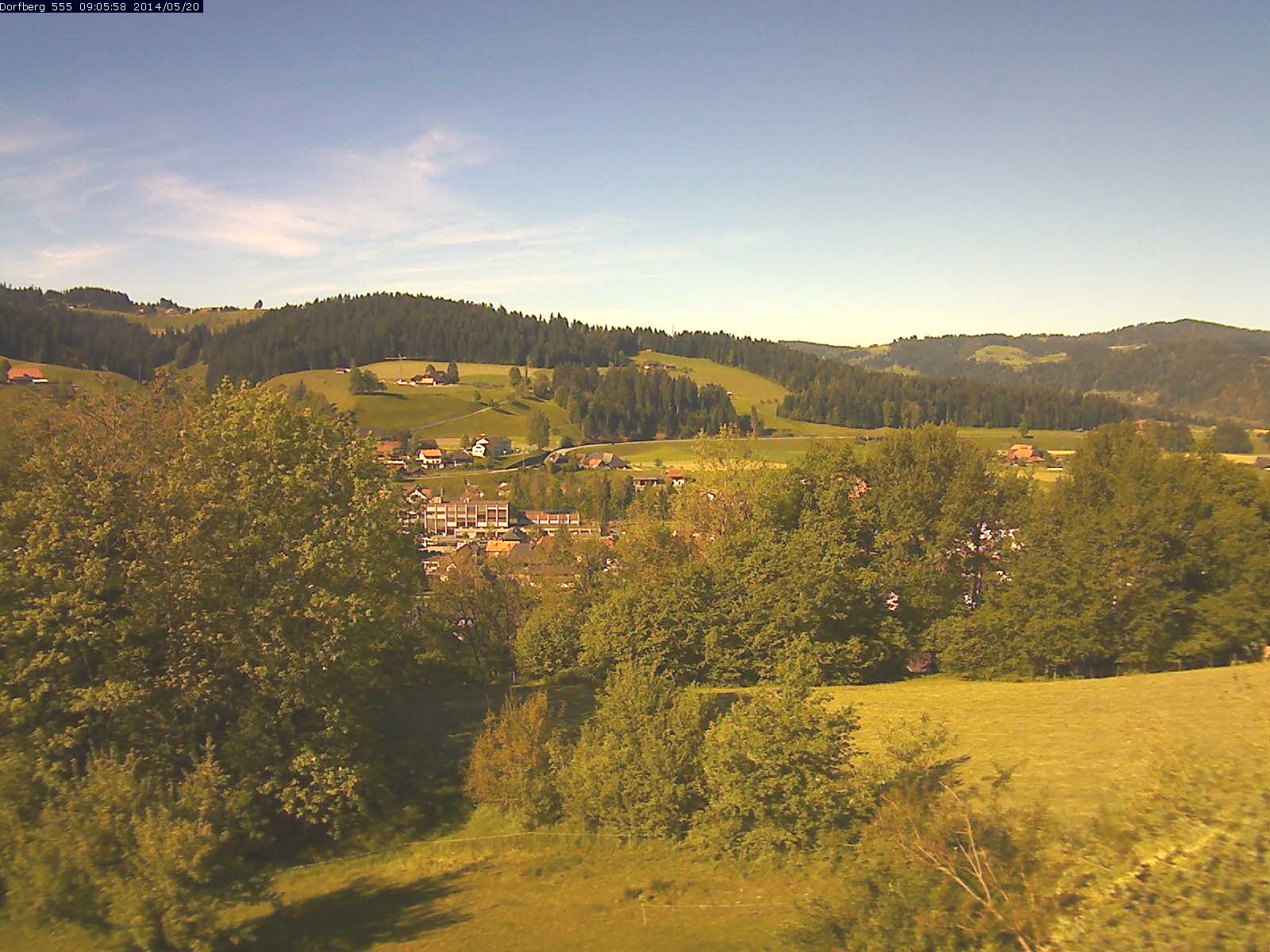 Webcam-Bild: Aussicht vom Dorfberg in Langnau 20140520-090600