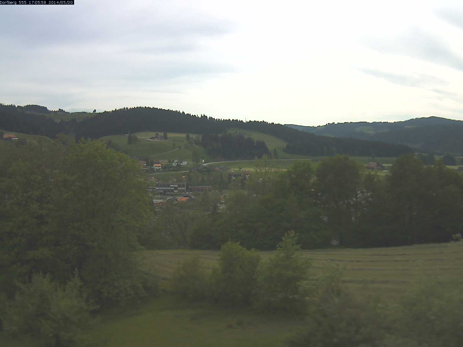 Webcam-Bild: Aussicht vom Dorfberg in Langnau 20140520-170600