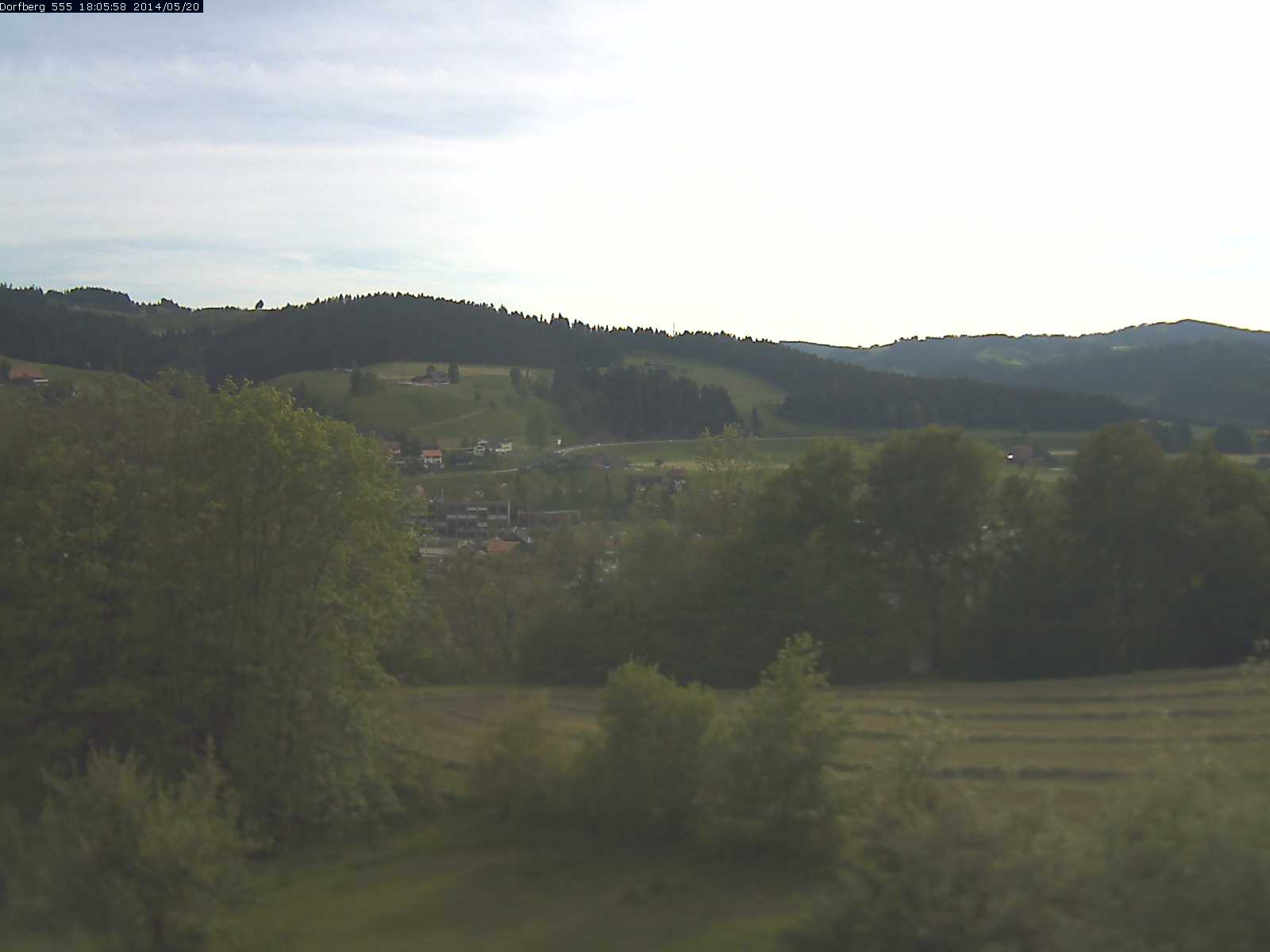 Webcam-Bild: Aussicht vom Dorfberg in Langnau 20140520-180600