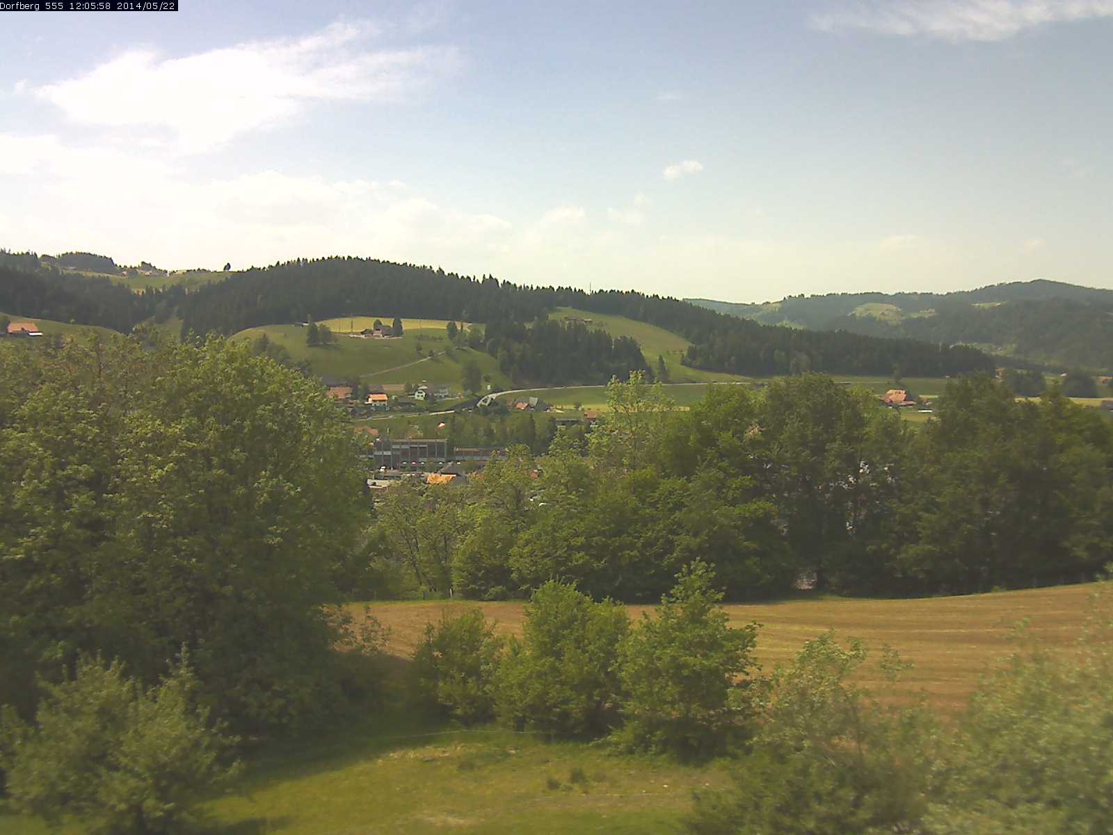 Webcam-Bild: Aussicht vom Dorfberg in Langnau 20140522-120600