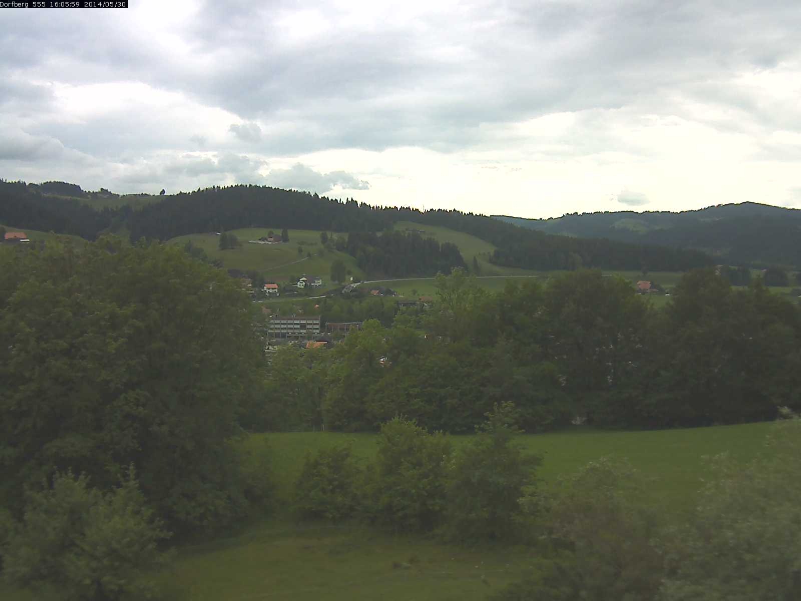 Webcam-Bild: Aussicht vom Dorfberg in Langnau 20140530-160600