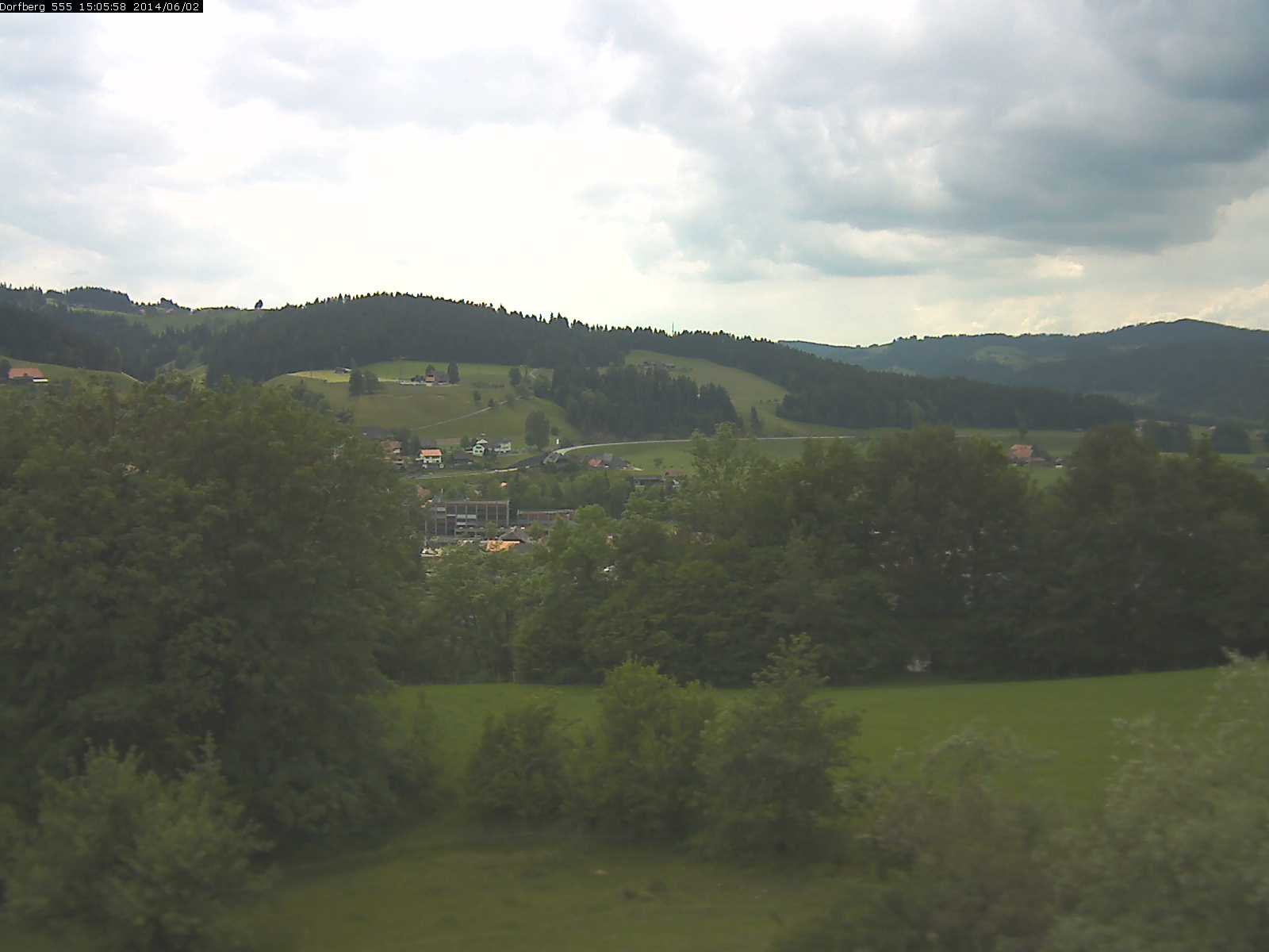 Webcam-Bild: Aussicht vom Dorfberg in Langnau 20140602-150600