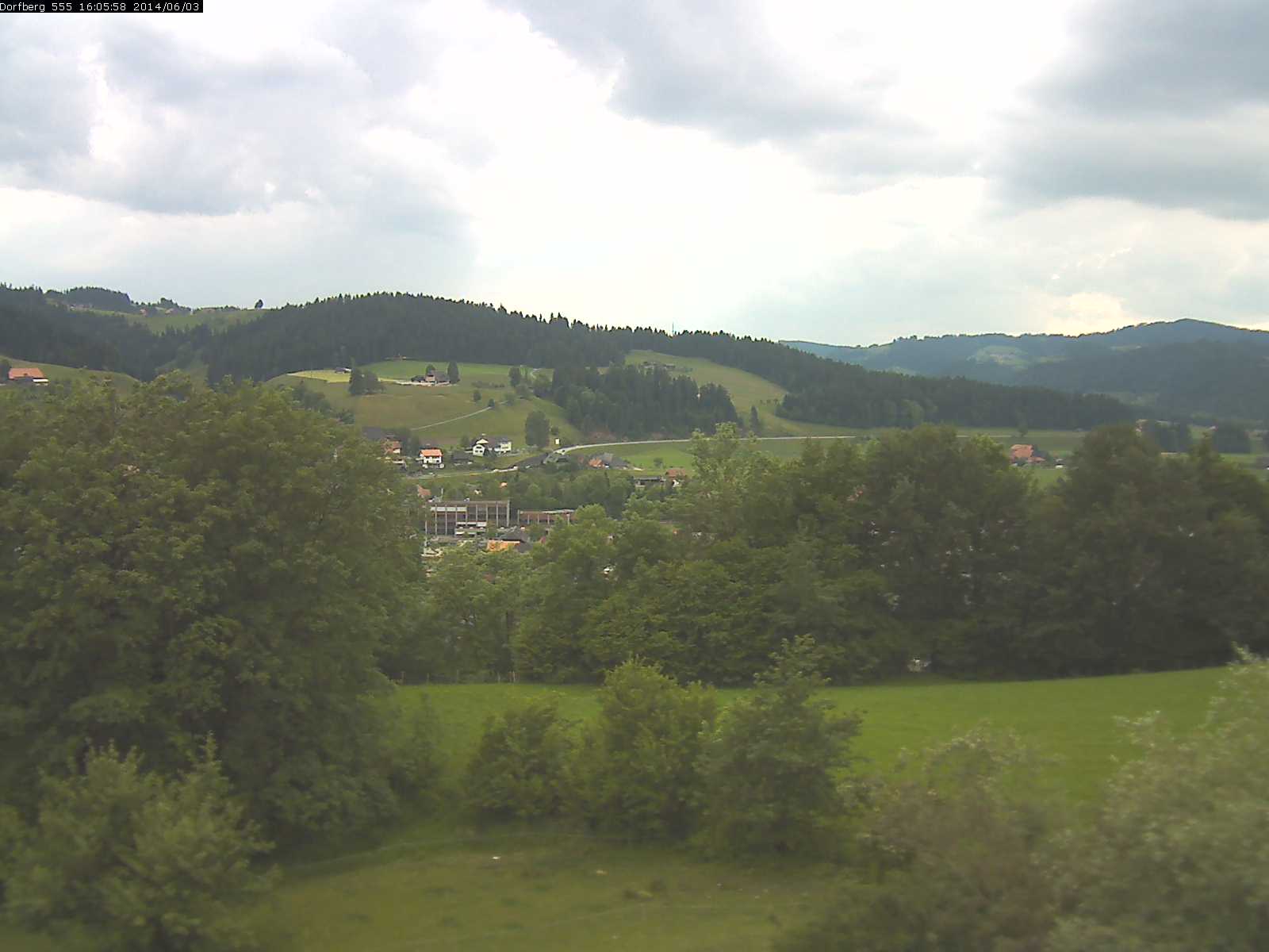 Webcam-Bild: Aussicht vom Dorfberg in Langnau 20140603-160600