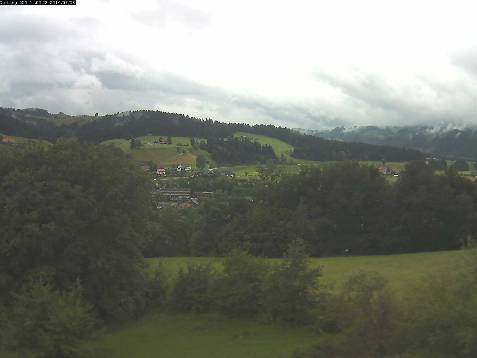 Webcam-Bild: Aussicht vom Dorfberg in Langnau 20140708-140600
