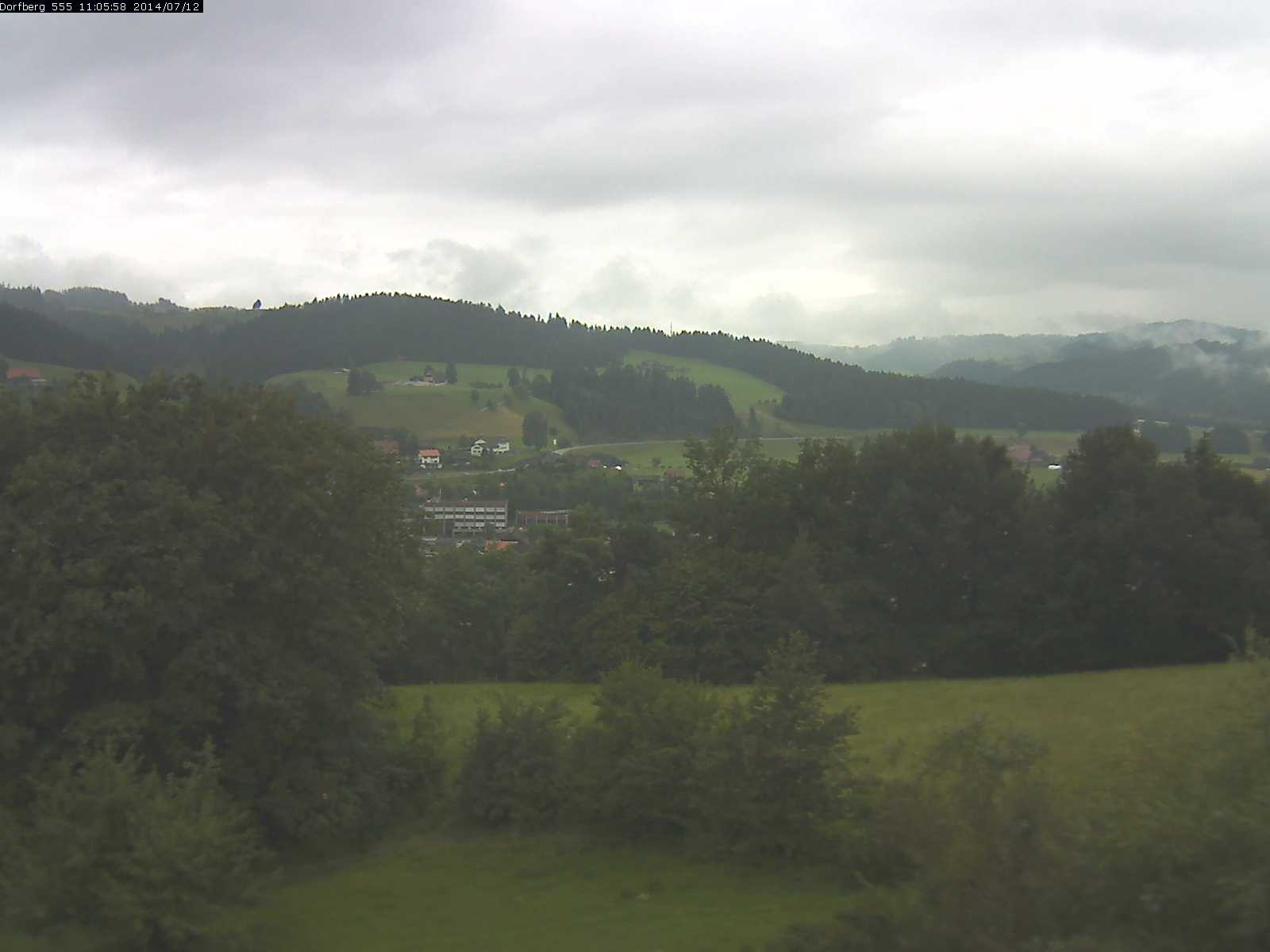 Webcam-Bild: Aussicht vom Dorfberg in Langnau 20140712-110600