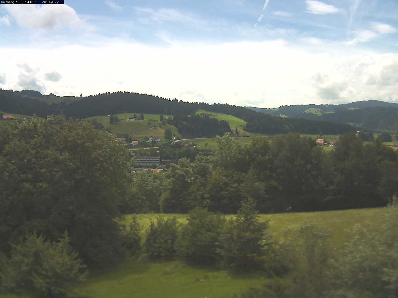 Webcam-Bild: Aussicht vom Dorfberg in Langnau 20140713-140600
