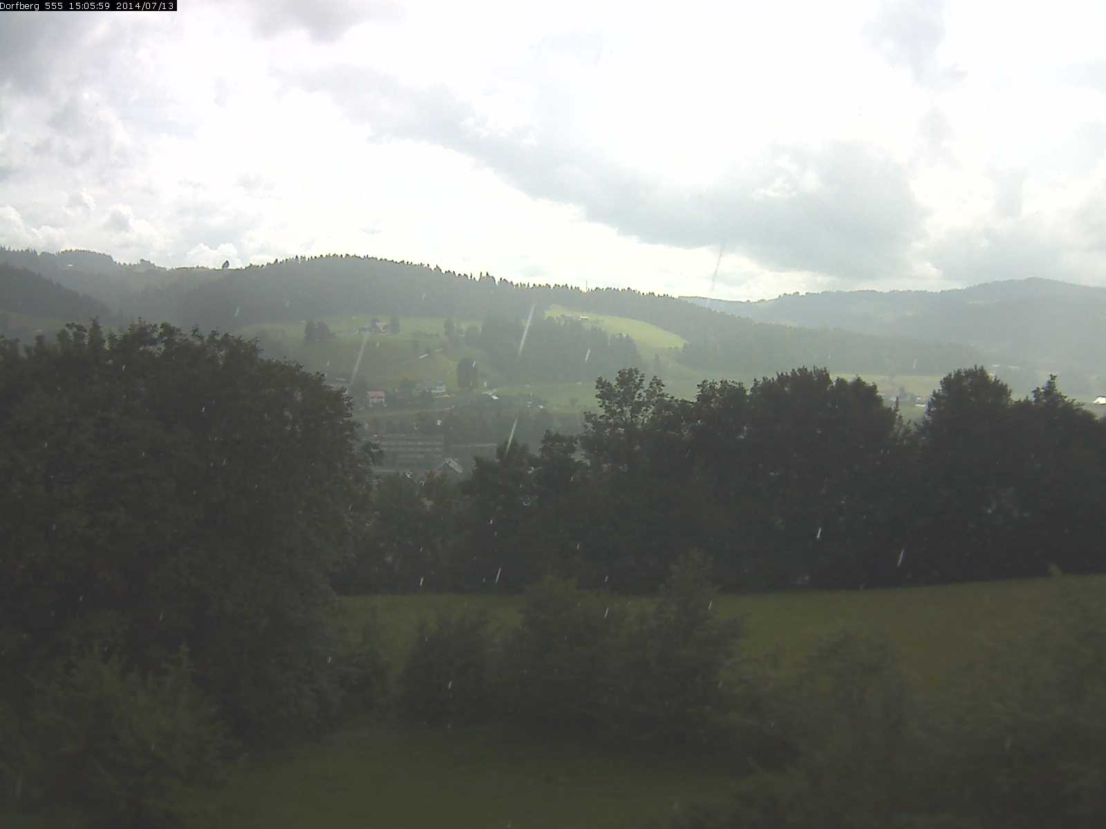 Webcam-Bild: Aussicht vom Dorfberg in Langnau 20140713-150600