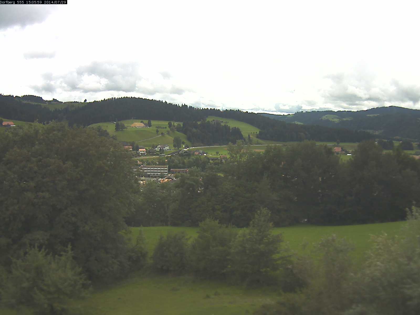Webcam-Bild: Aussicht vom Dorfberg in Langnau 20140729-150600