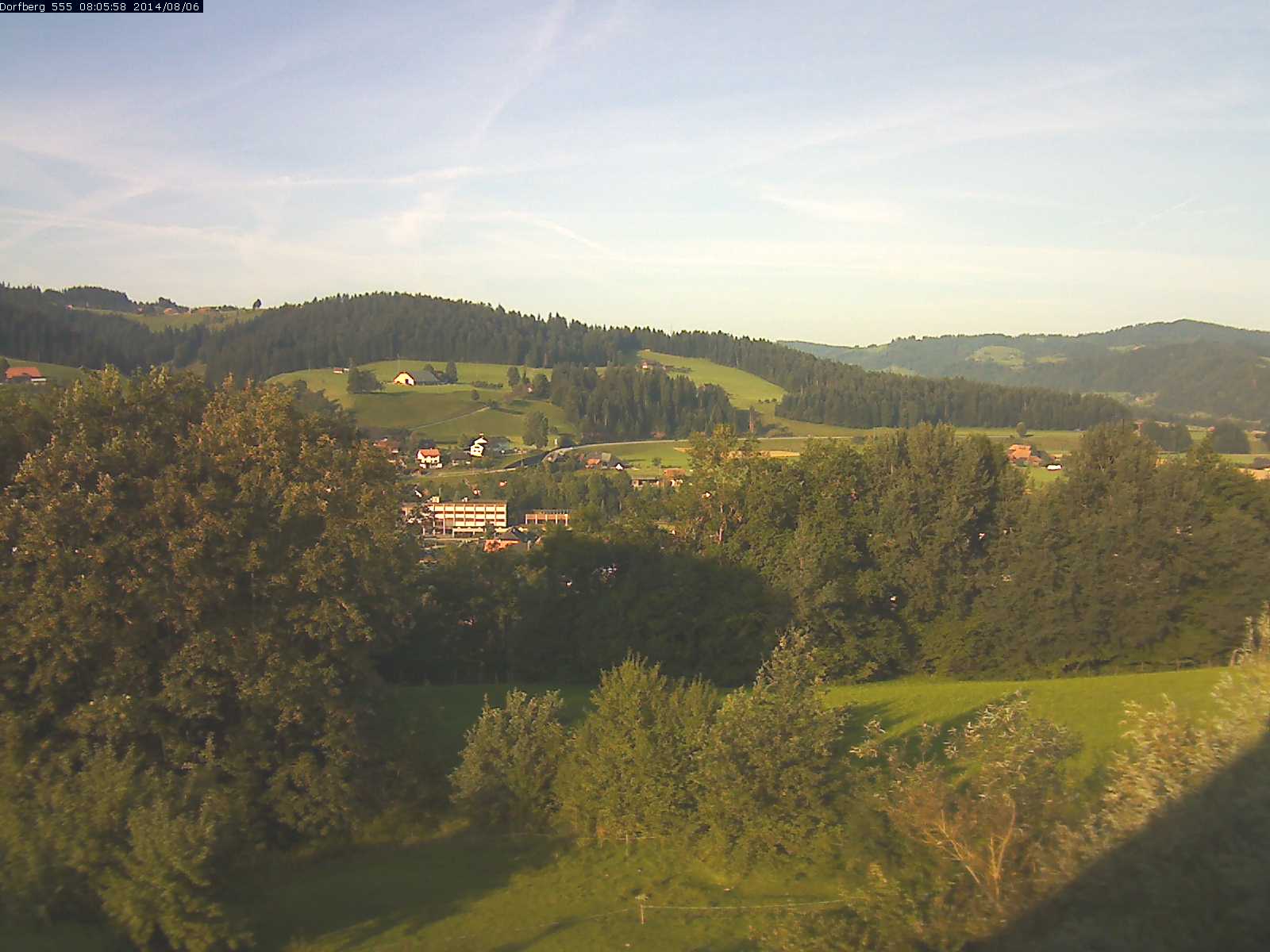 Webcam-Bild: Aussicht vom Dorfberg in Langnau 20140806-080600