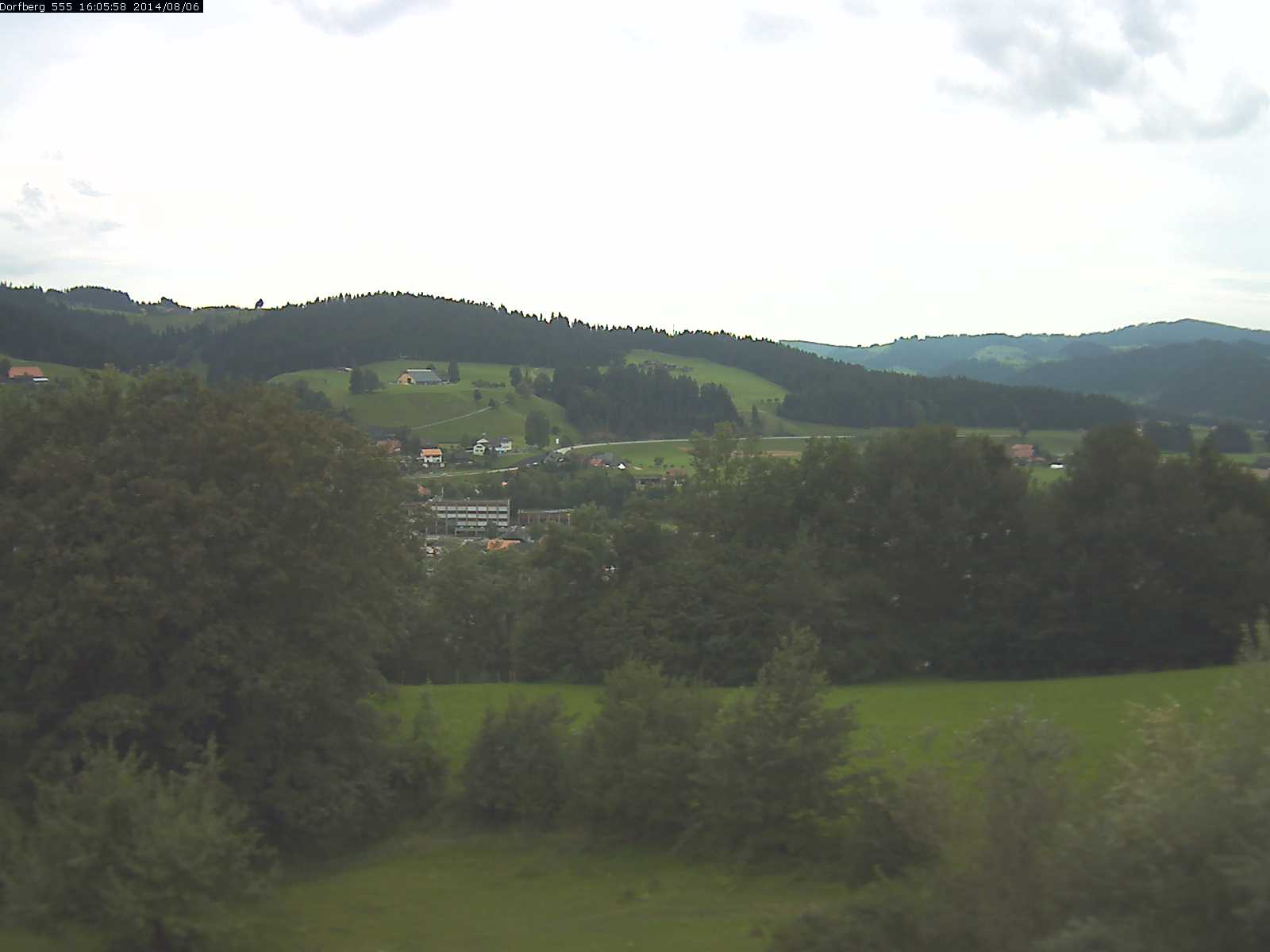 Webcam-Bild: Aussicht vom Dorfberg in Langnau 20140806-160600